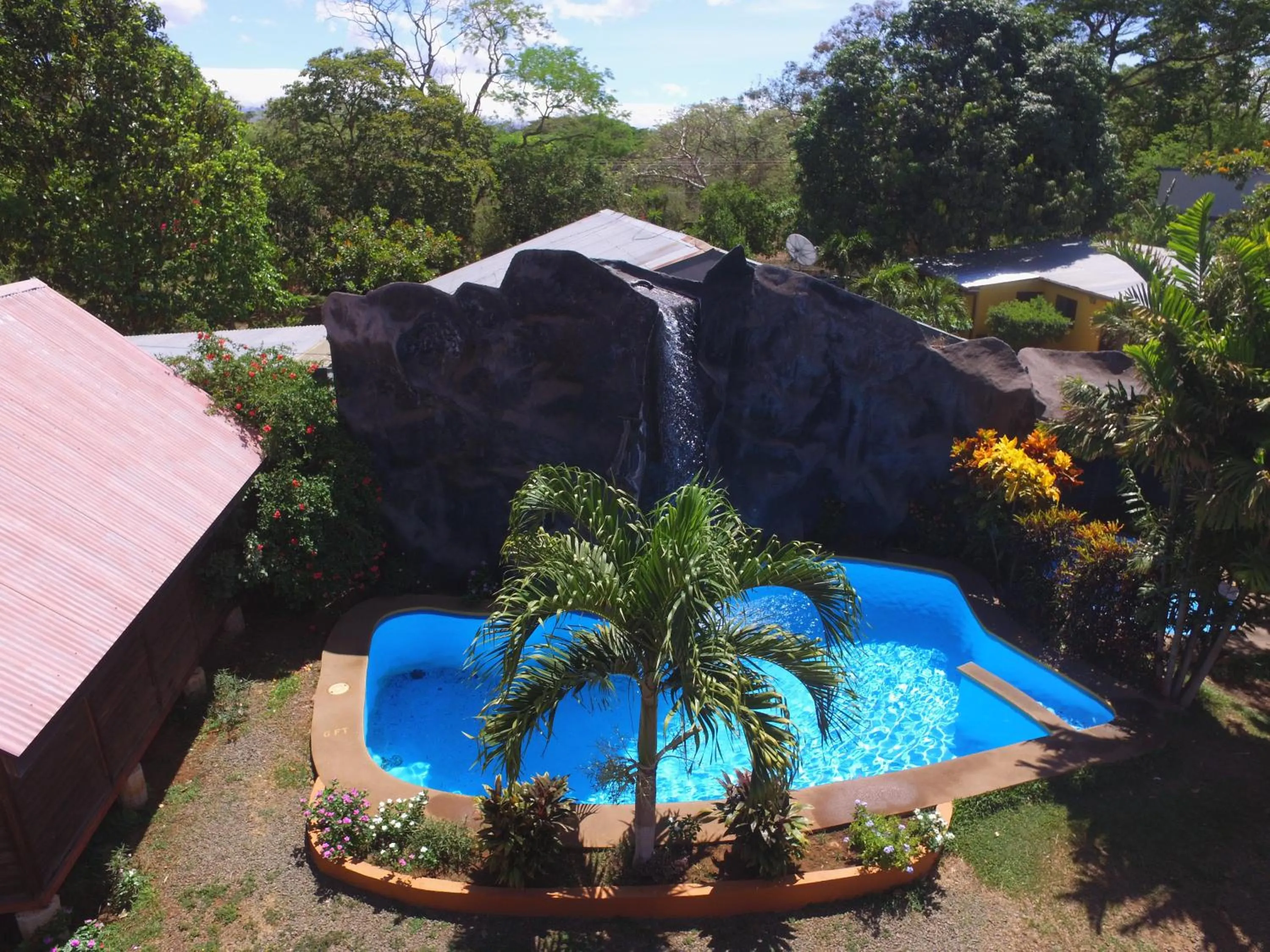 Pool view in Hotel Cabañas La Teca
