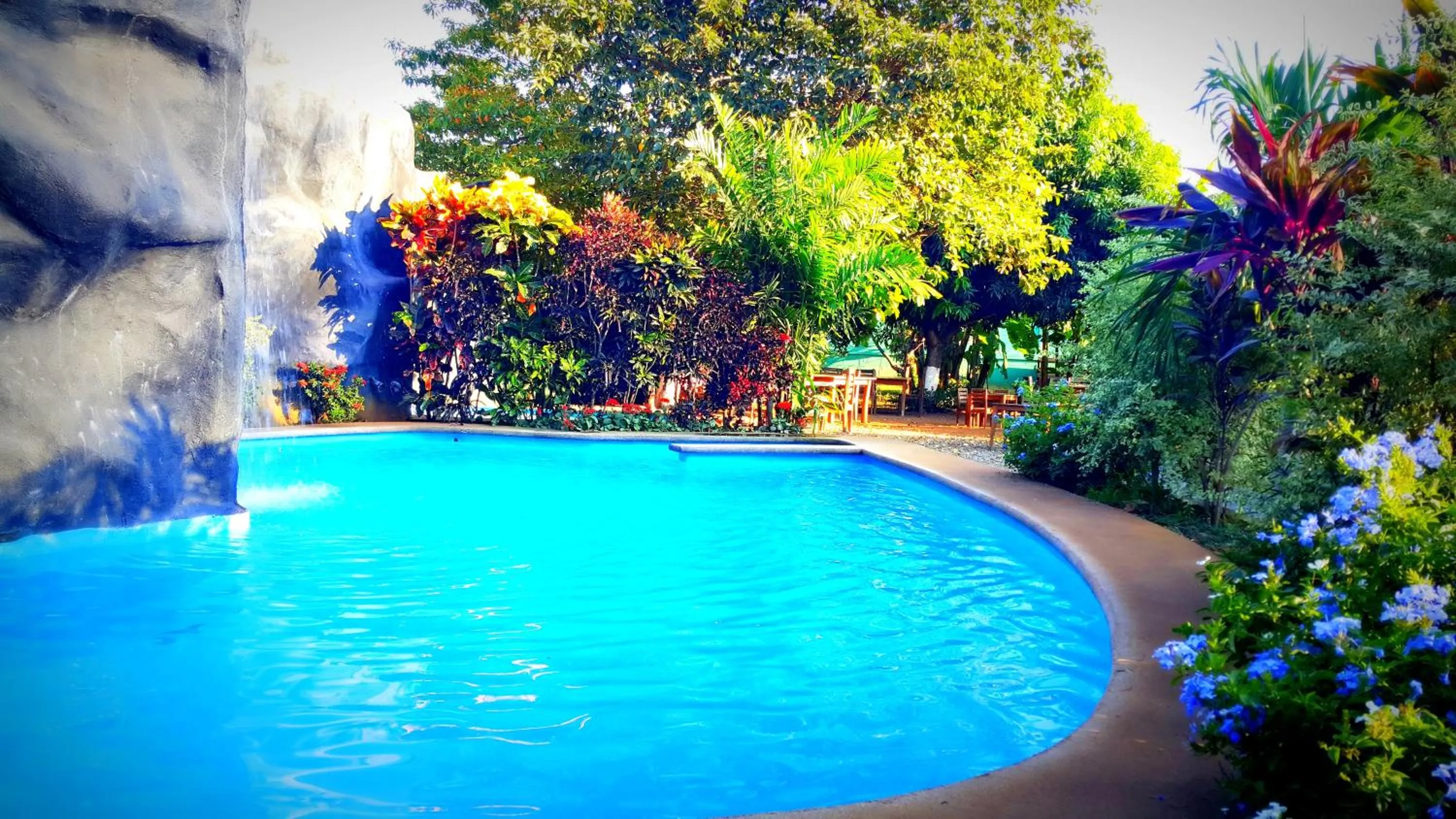 Summer in Hotel Cabañas La Teca