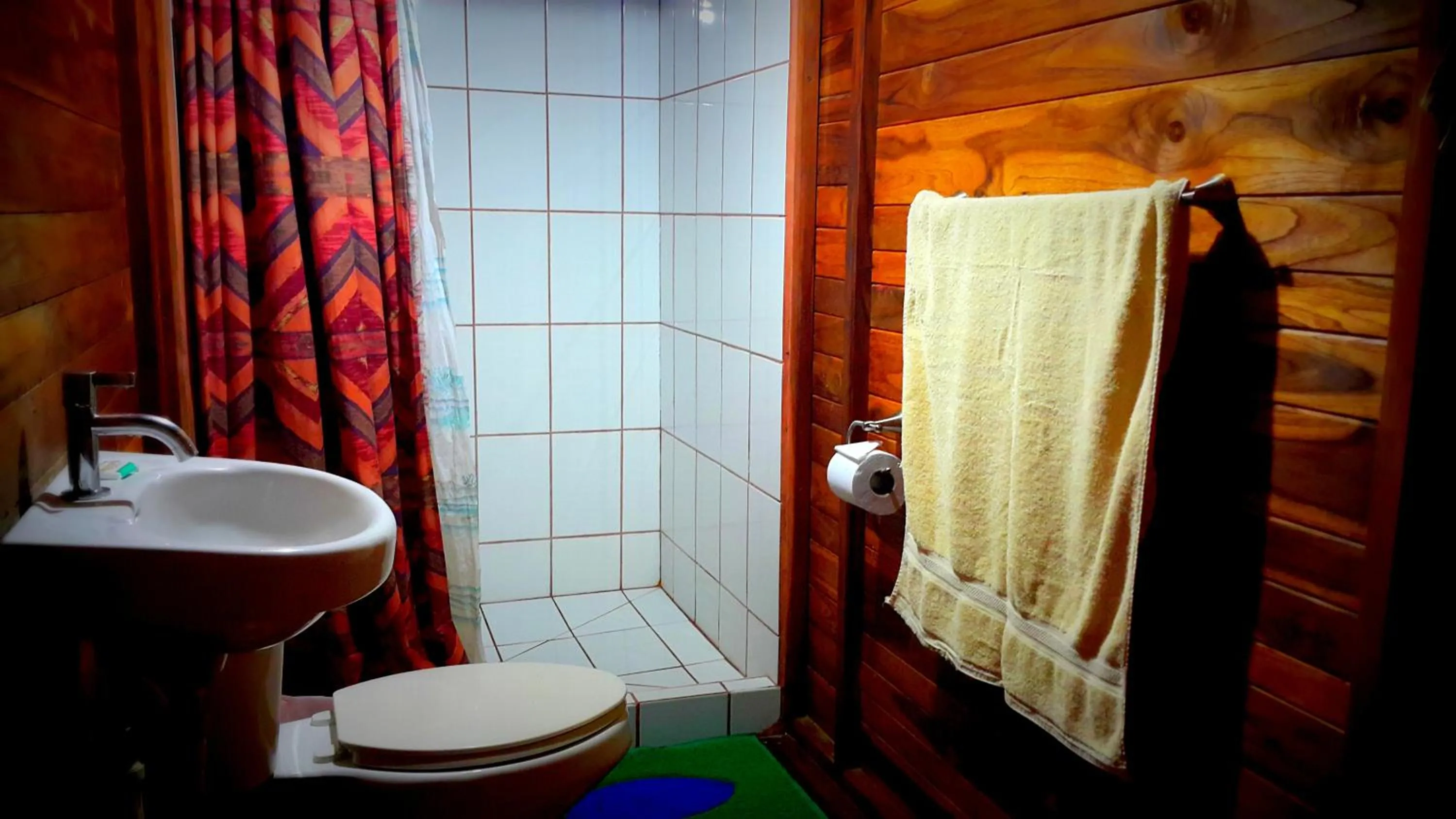 Bathroom in Hotel Cabañas La Teca