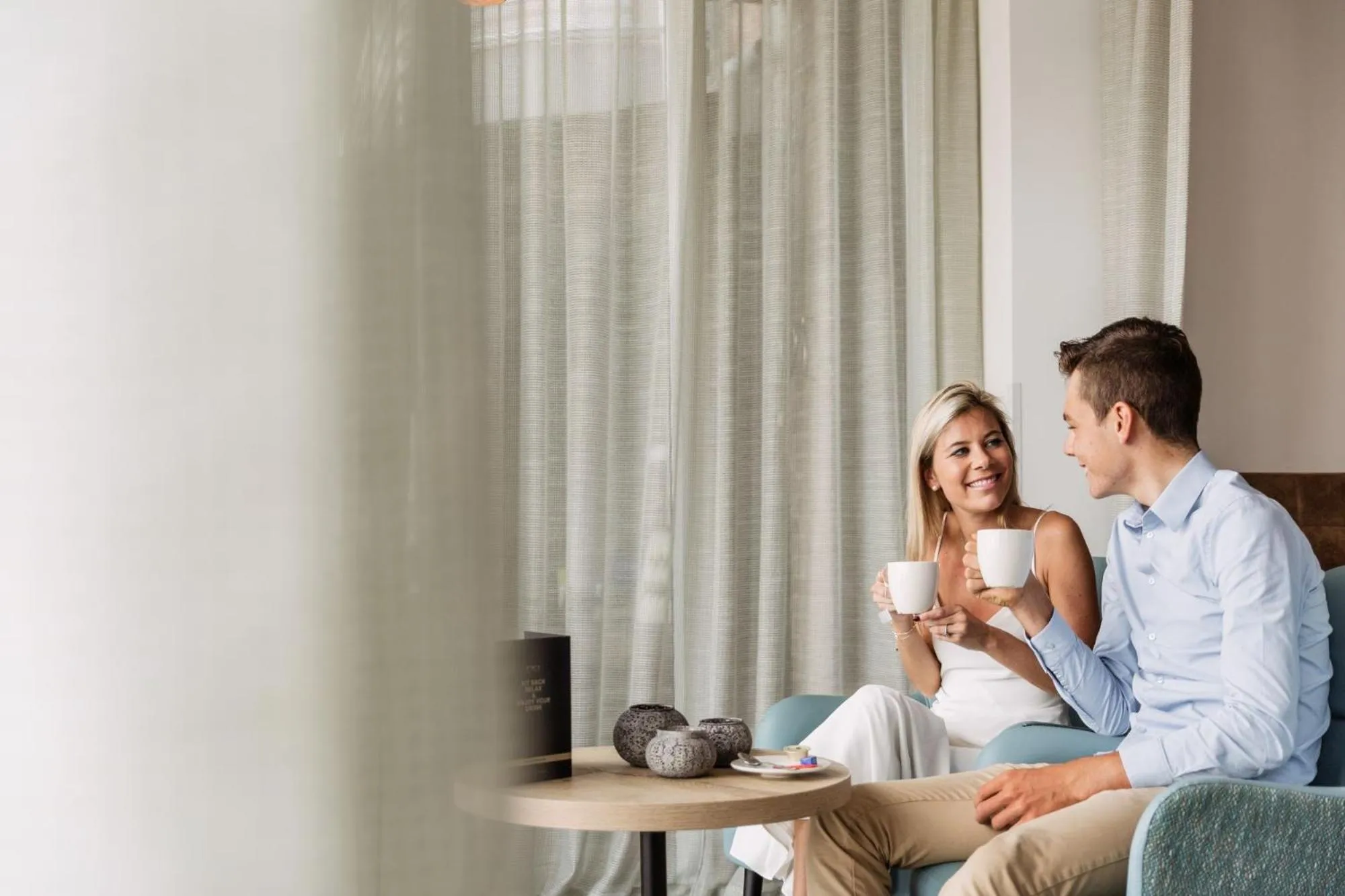 Lounge or bar in Beach Hotel Helios by CW Hotel Collection