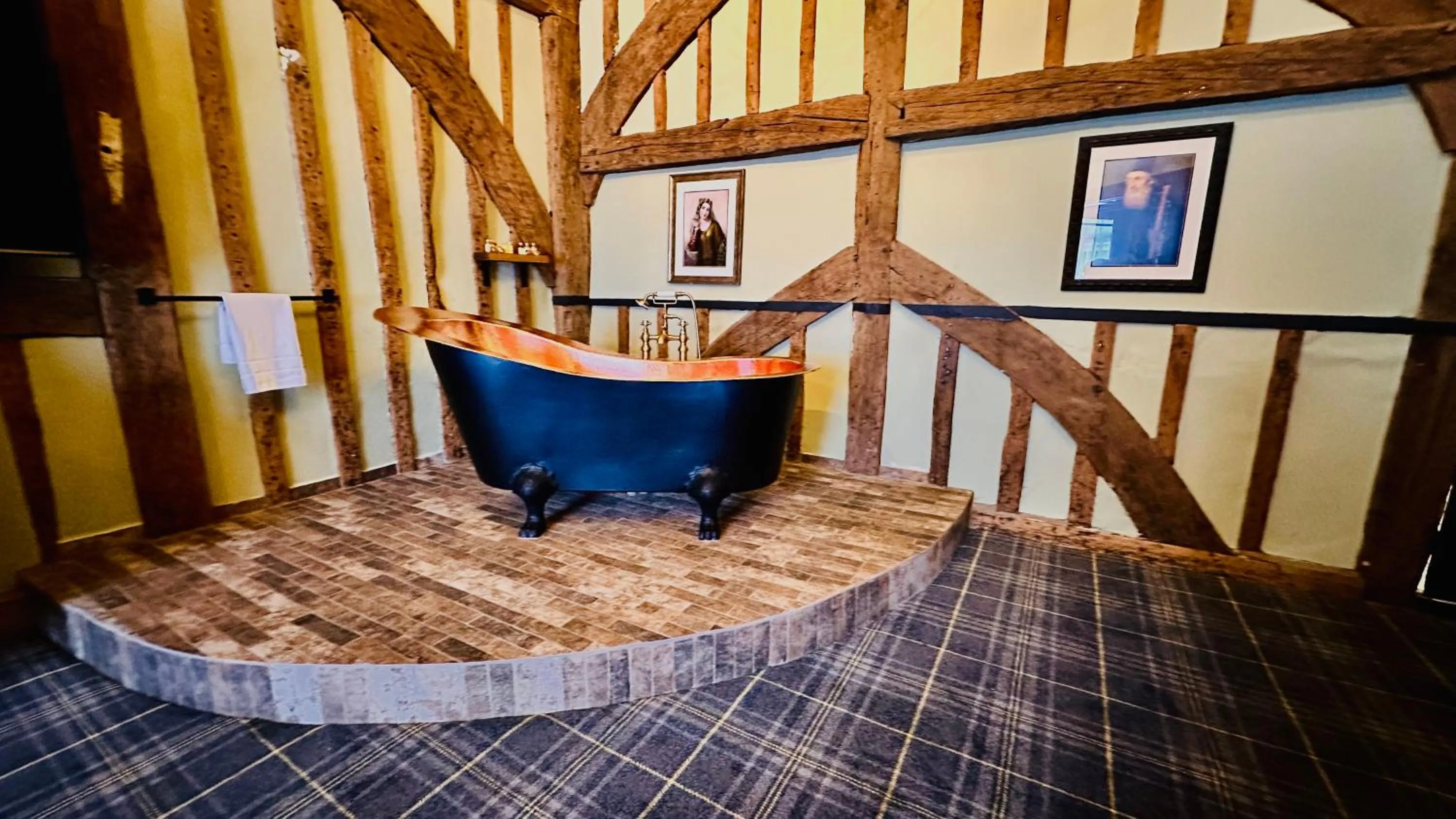 The Ostrich Inn Colnbrook London Heathrow