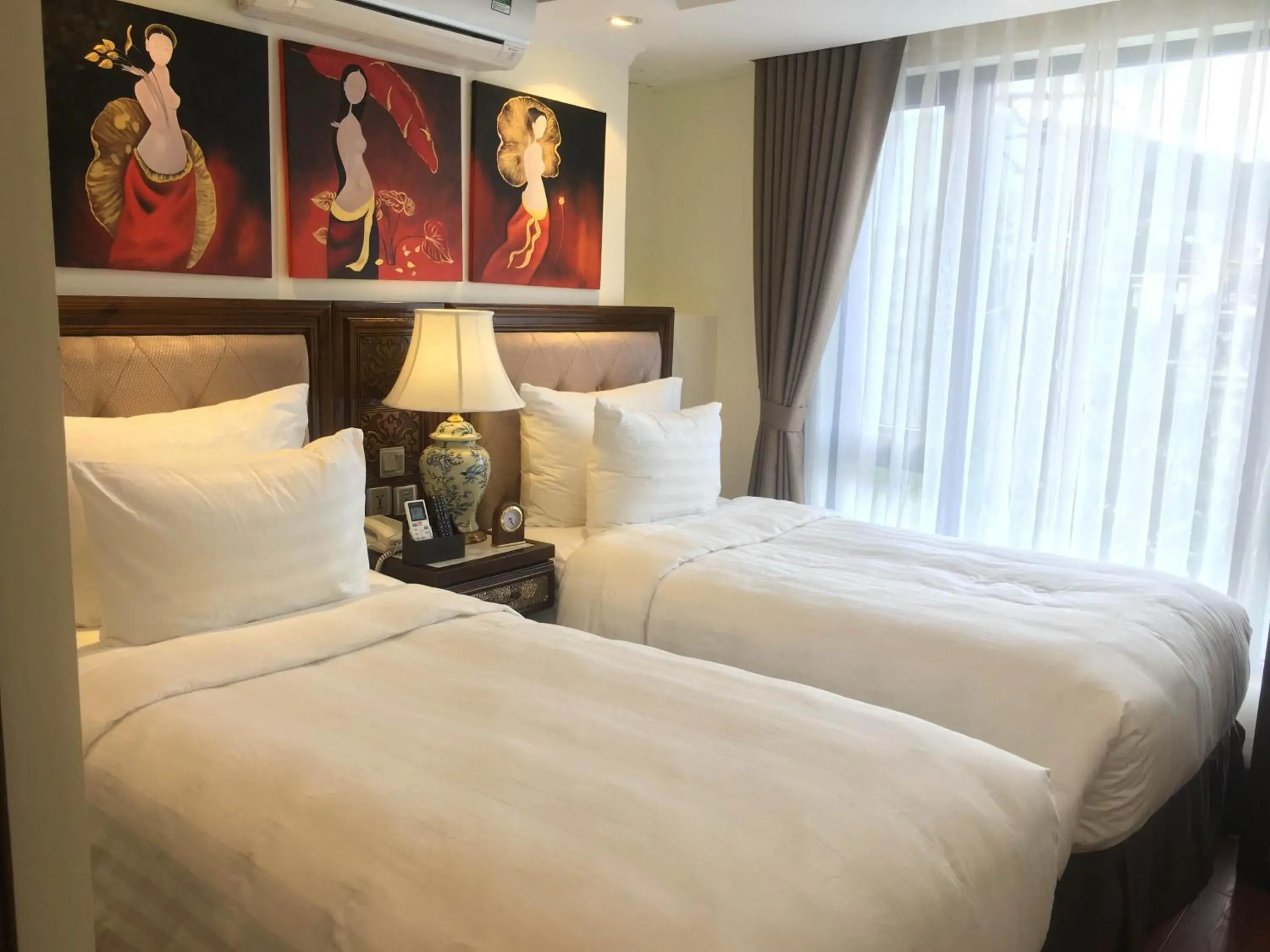 Bed in Paris Boutique Hotel Sapa Bed in Paris Boutique Hotel Sapa