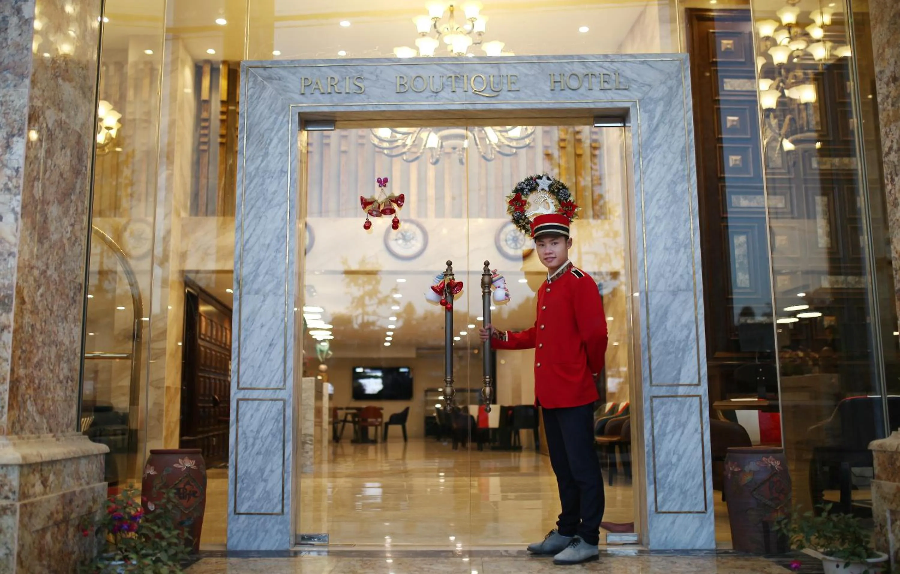 Facade/entrance in Paris Boutique Hotel Sapa