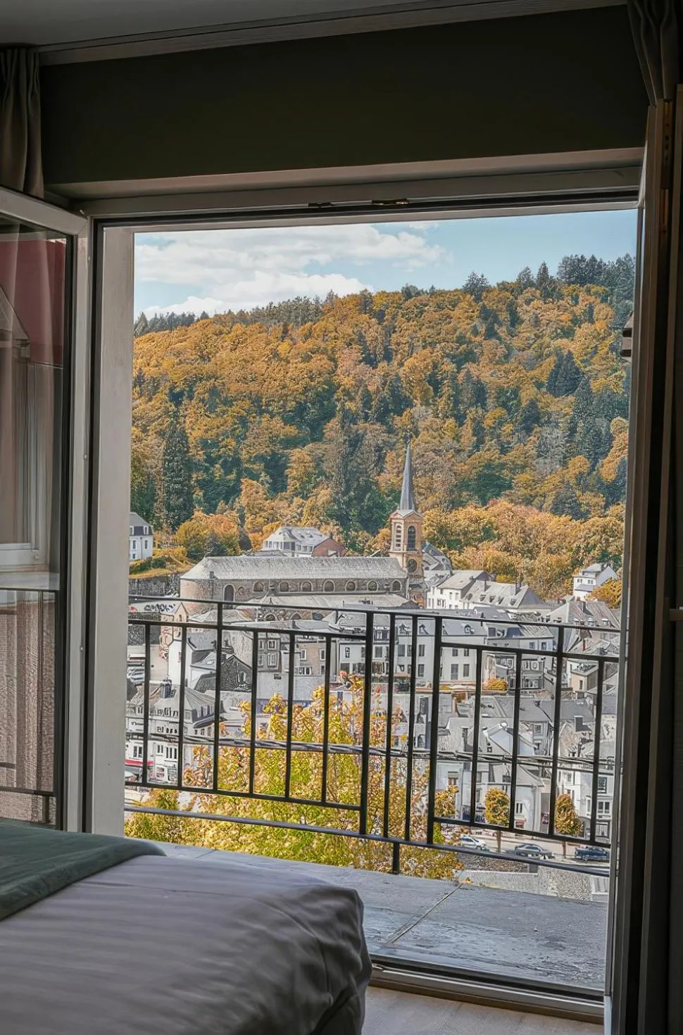 View (from property/room), Bed in Hôtel Panorama - Vue exceptionnelle sur la Semois