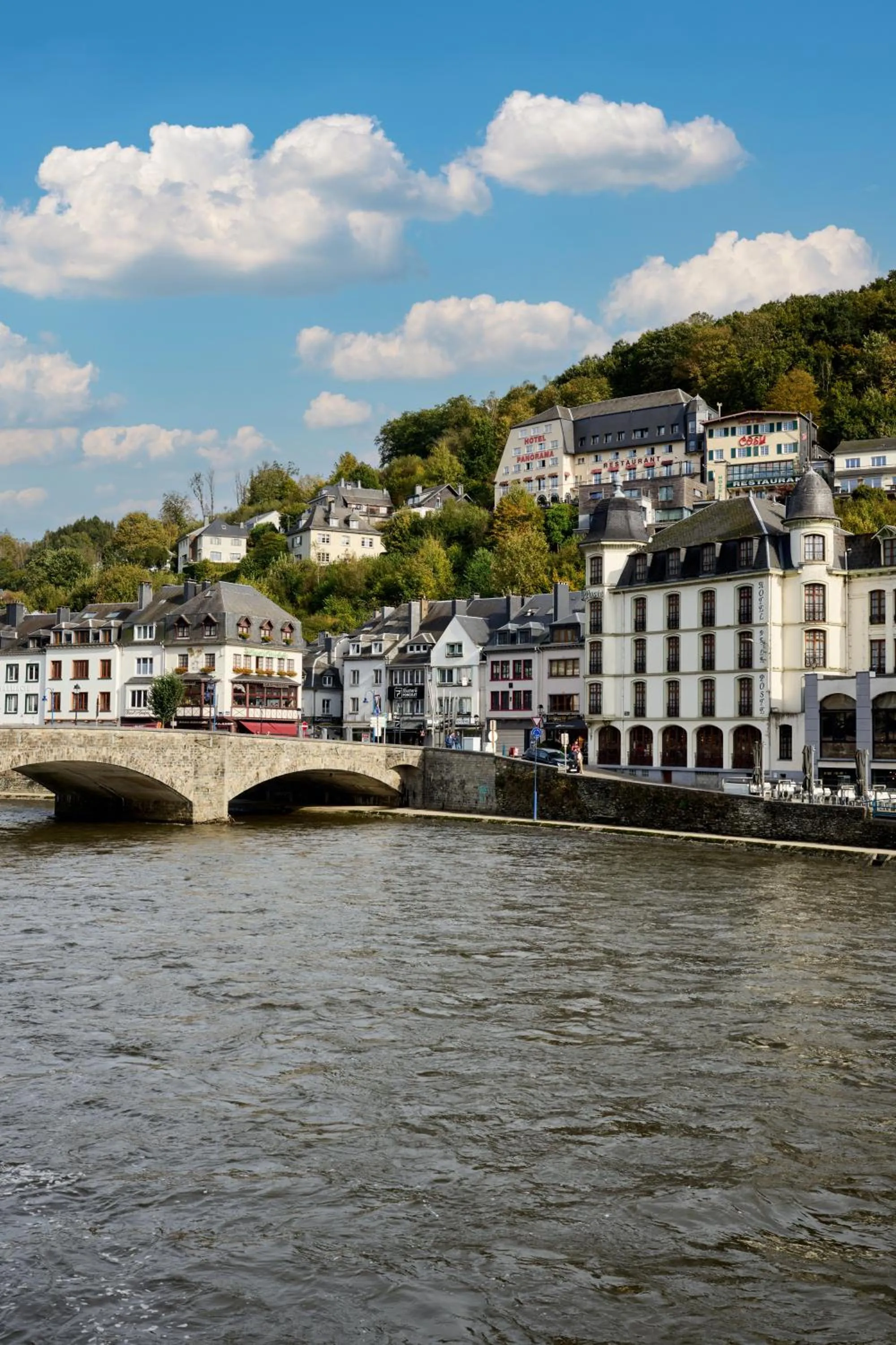 Property building in Hôtel Panorama - Vue exceptionnelle sur la Semois