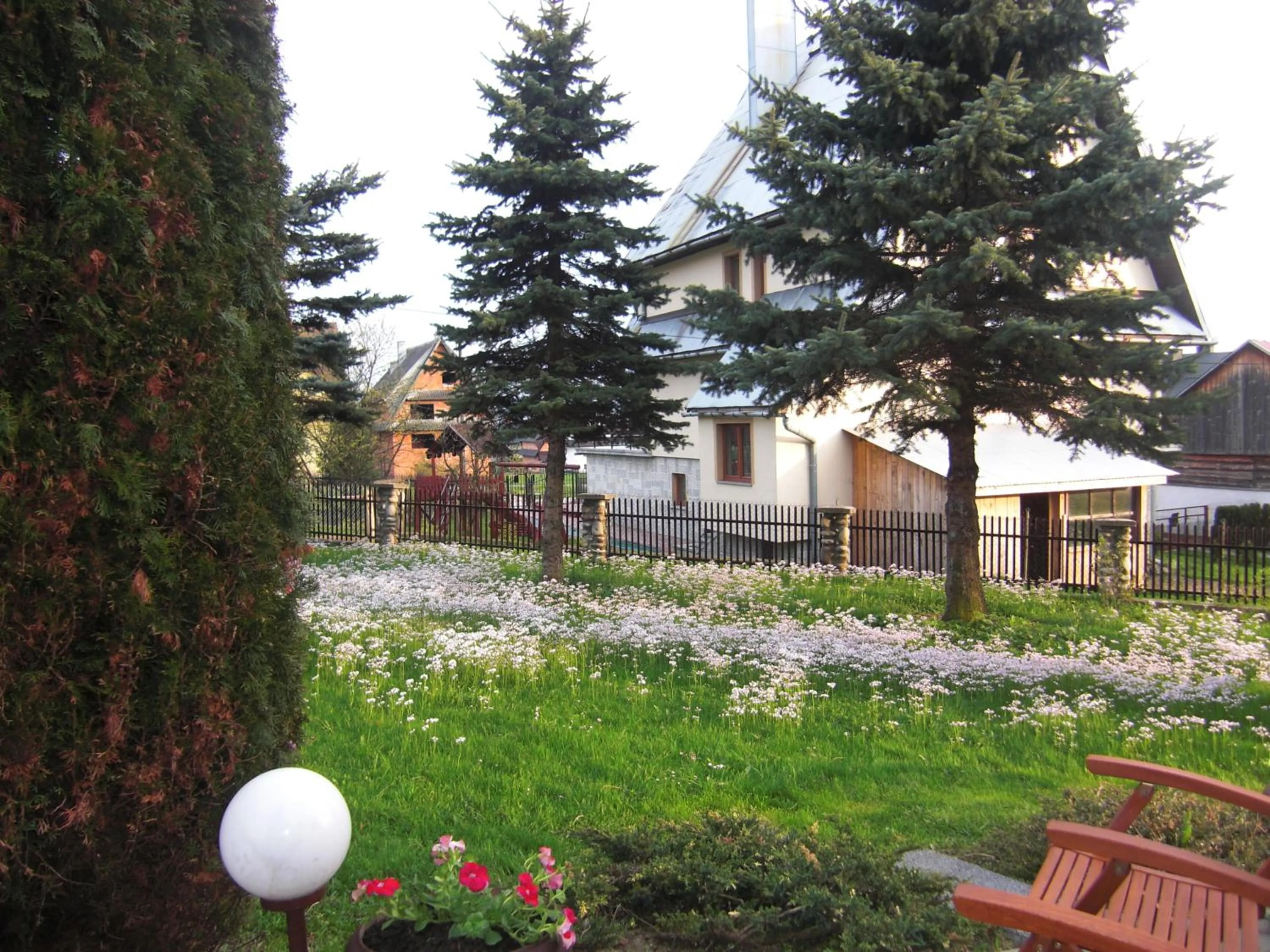 Garden in Pokoje Gościnne u Cześka