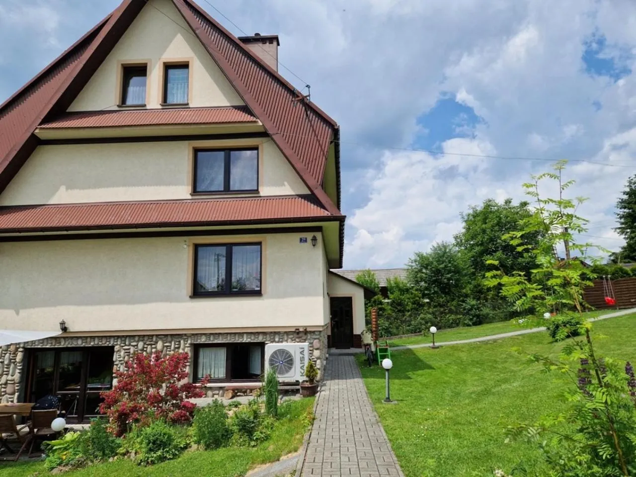 Property building in Pokoje Gościnne u Cześka