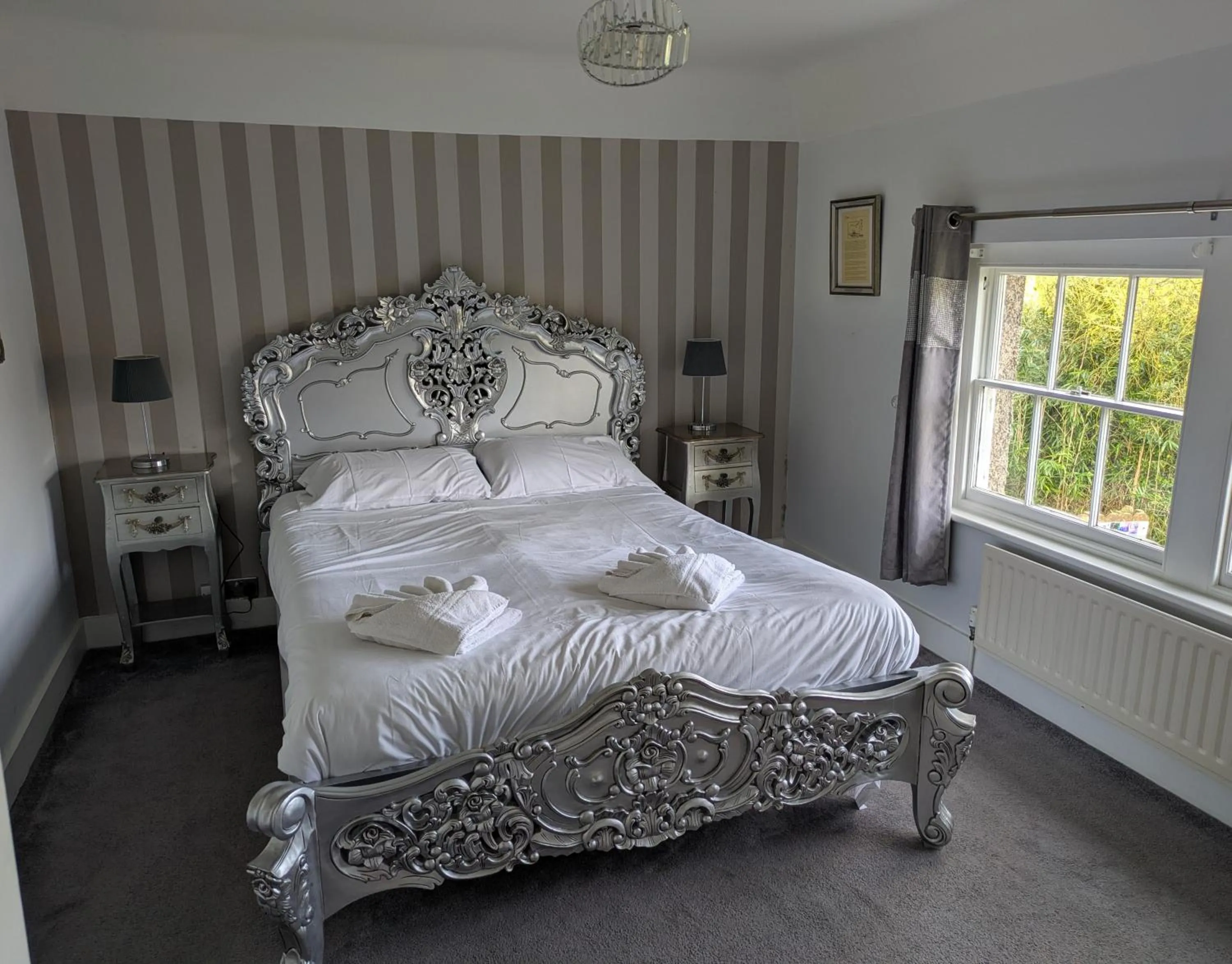 Bed in Chalk Farm LDC