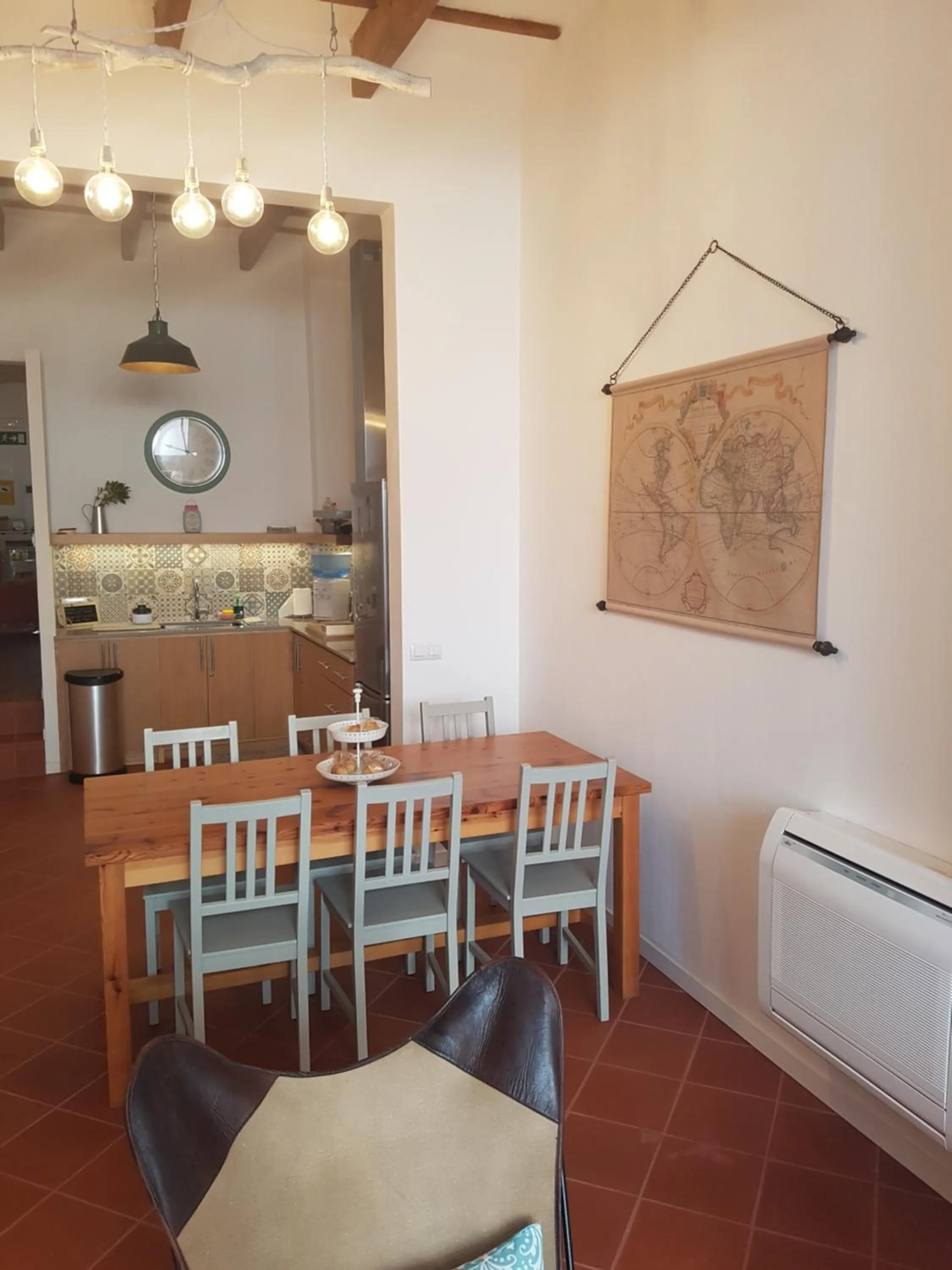 Communal lounge/ TV room in My Rooms Ciutadella Adults Only by My Rooms Hotels TI