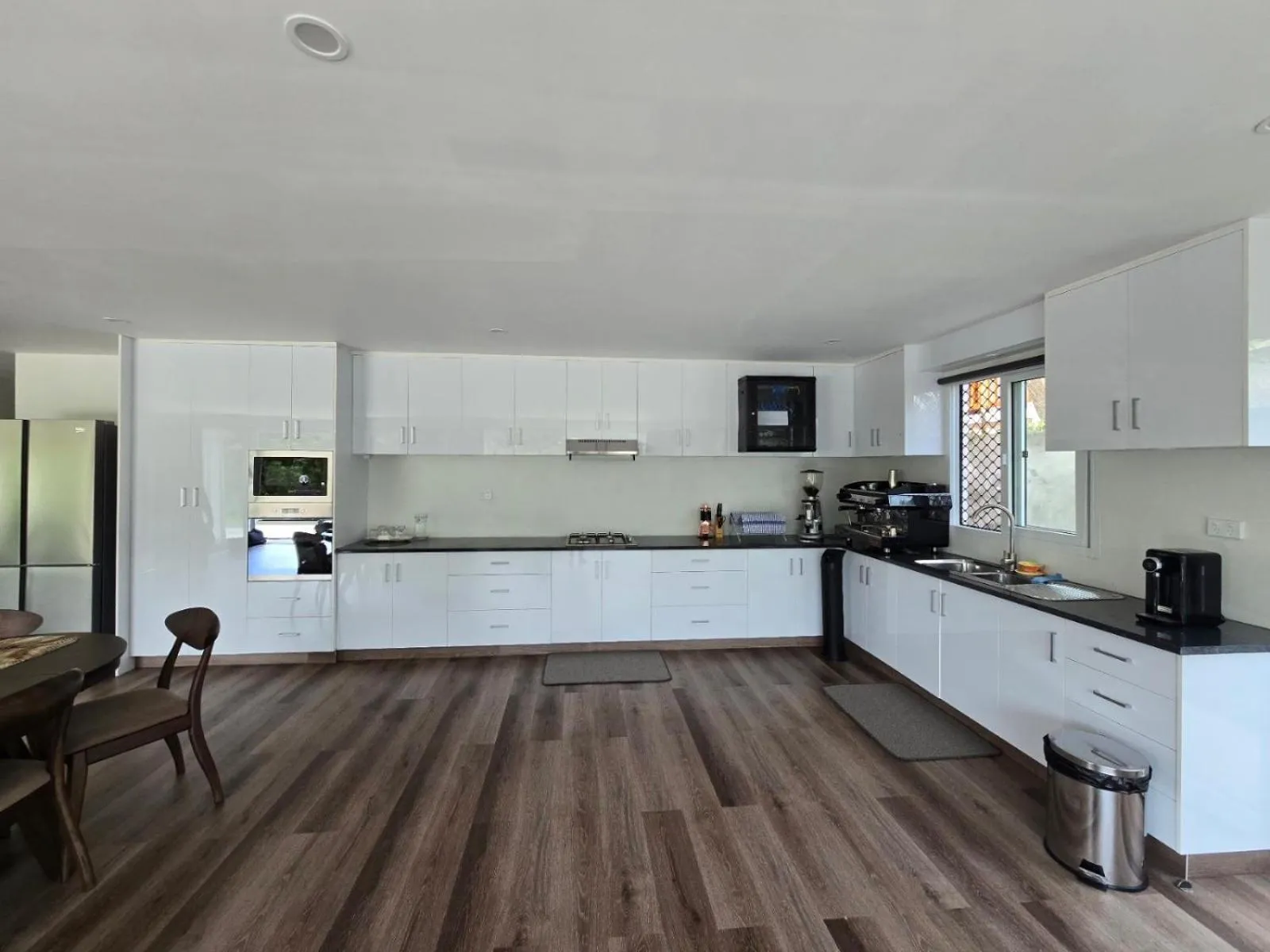 Kitchen or kitchenette in Island Accommodation Suva Premier Hospitality