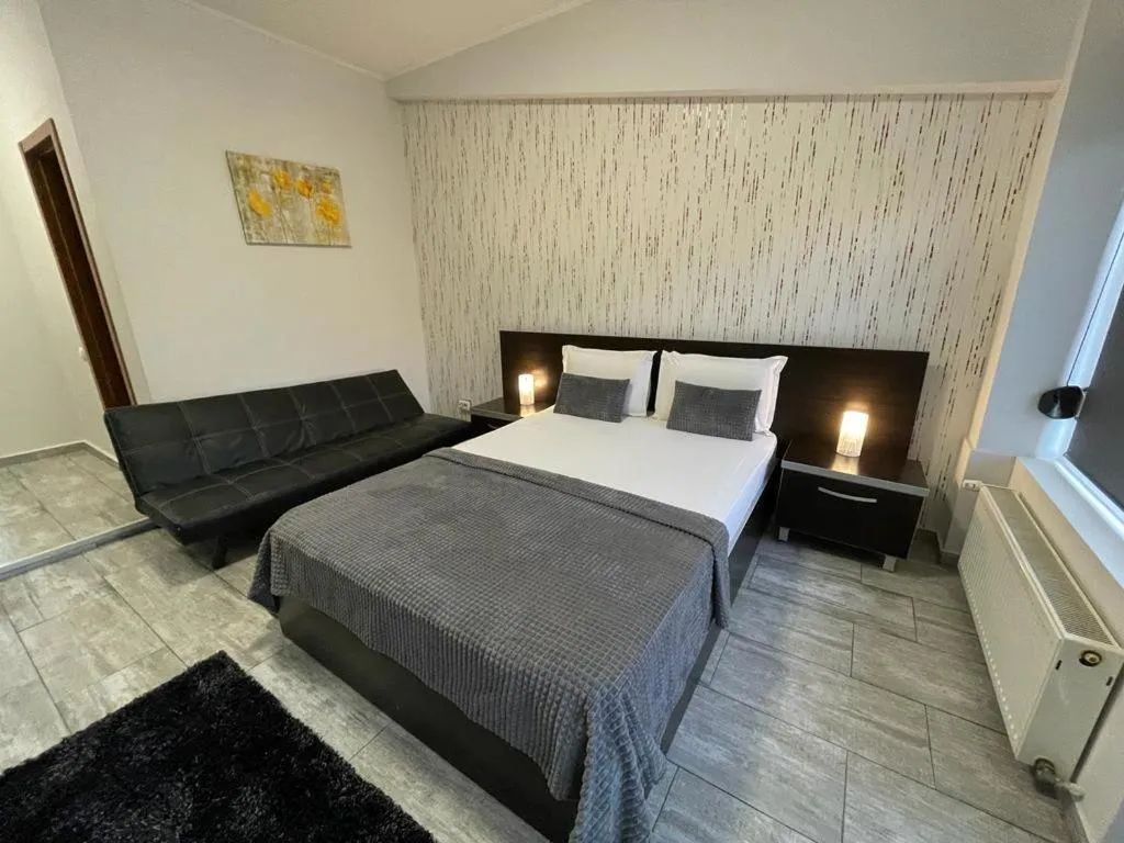 Toilet, Bed in Hotel Rivoli