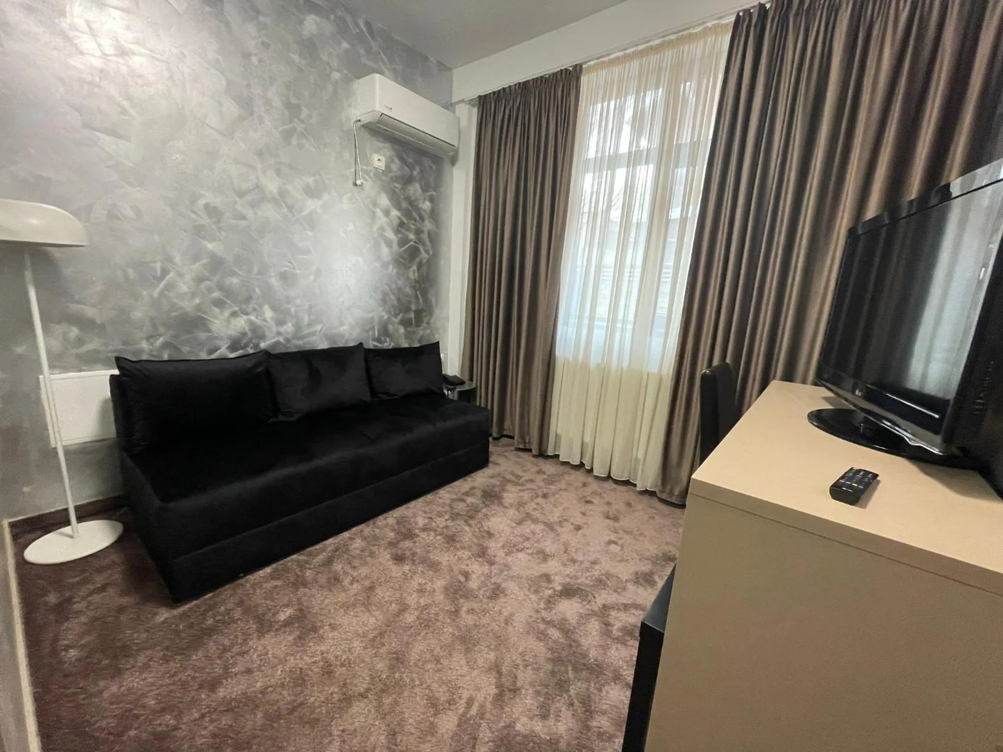 TV and multimedia in Hotel Rivoli