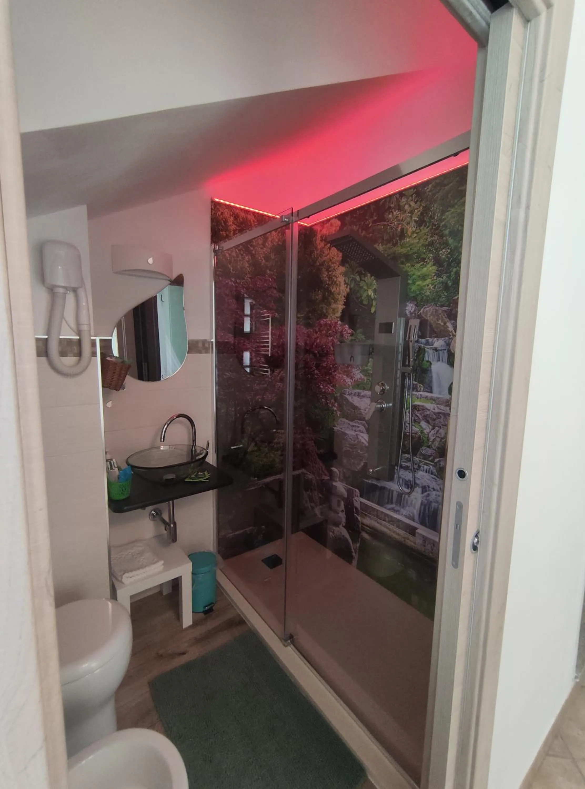 Shower in B&B Elfo degli Ulivi