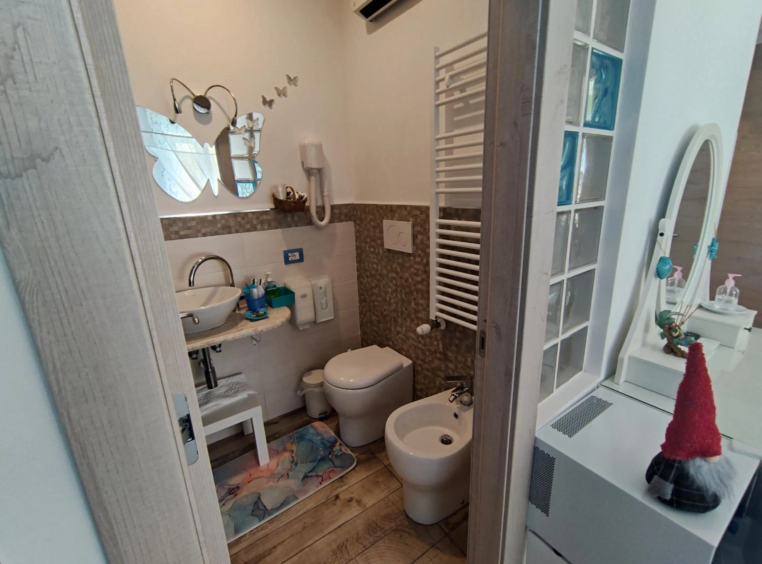 Shower in B&B Elfo degli Ulivi