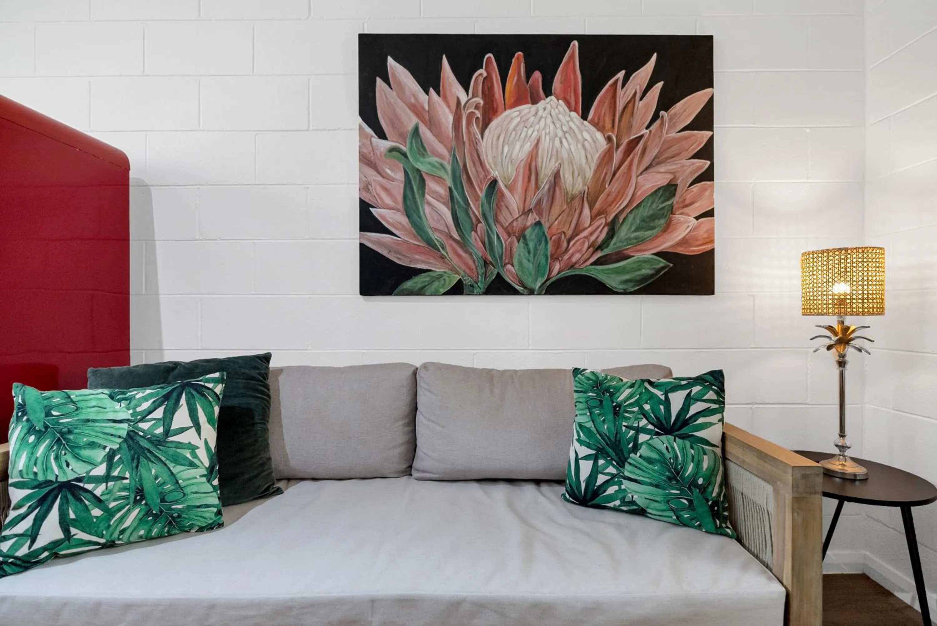 View (from property/room), Bed in The Palms At Palm Cove