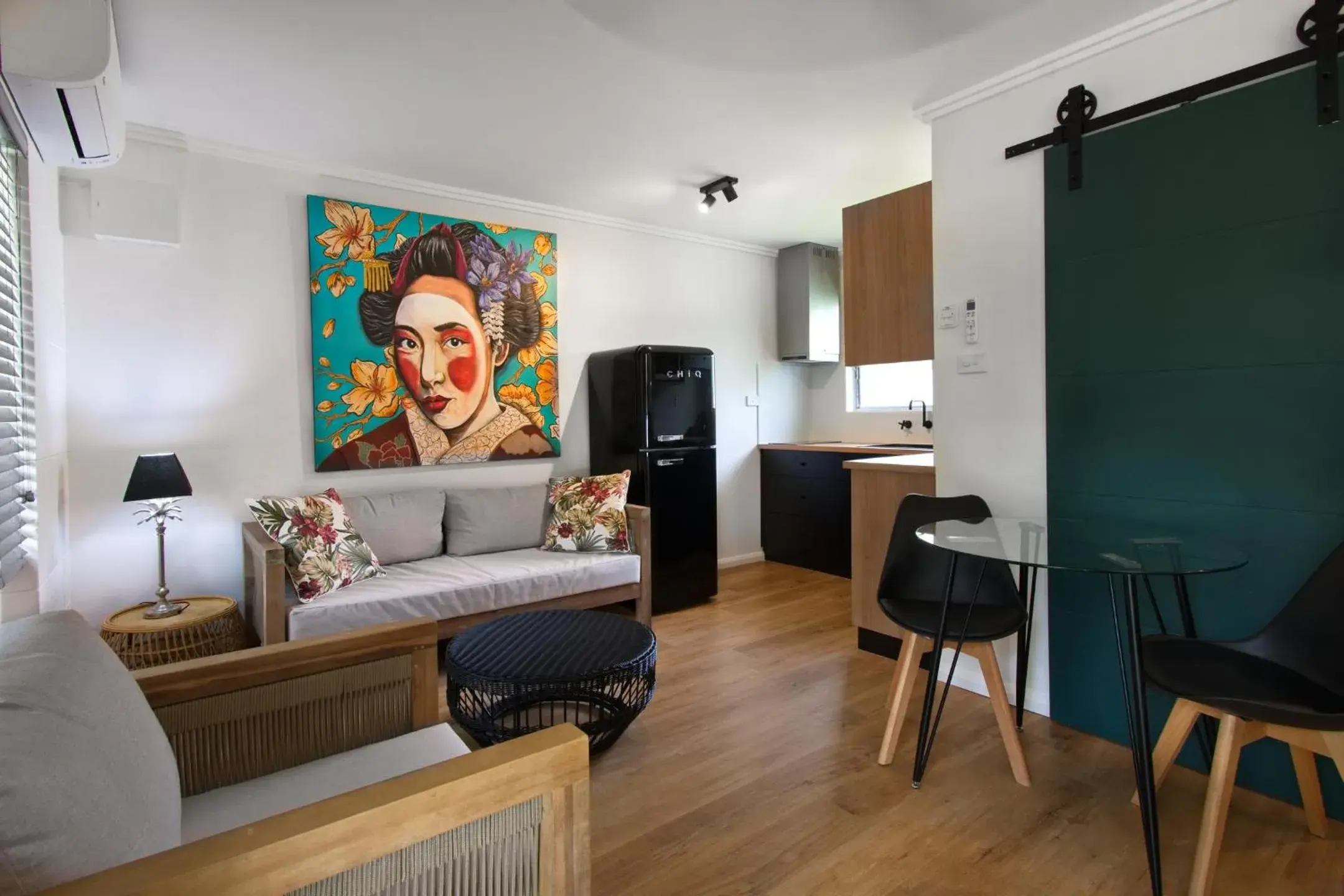 Apartment with Pool View in The Palms At Palm Cove Apartment with Pool View in The Palms At Palm Cove