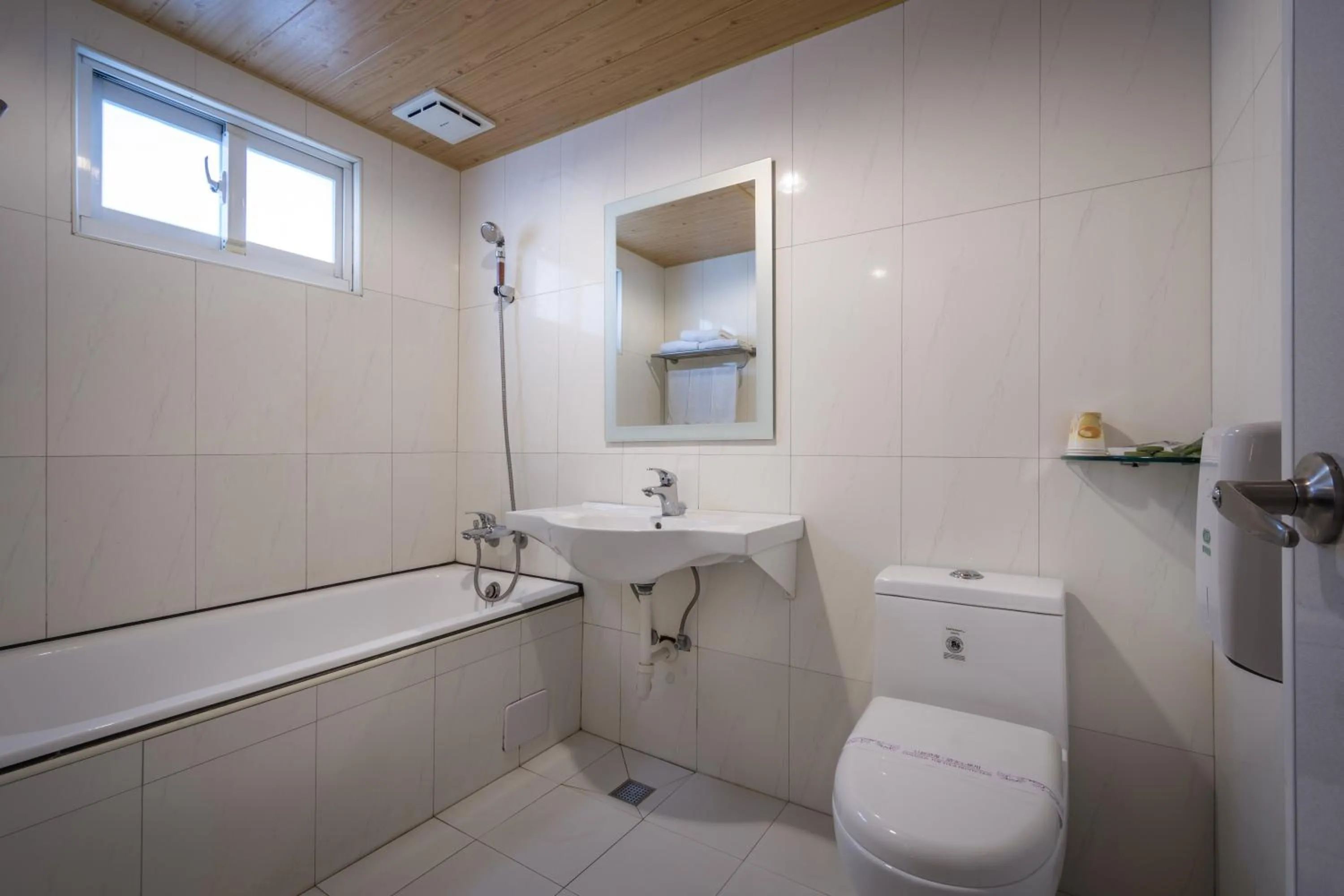 Shower in Golden Phoenix Hotel