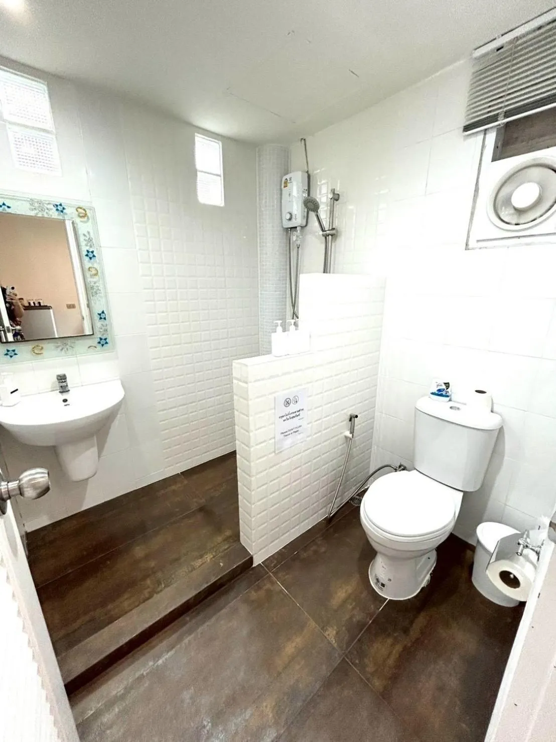 Toilet in Moosiyard Hometel Khaoyai