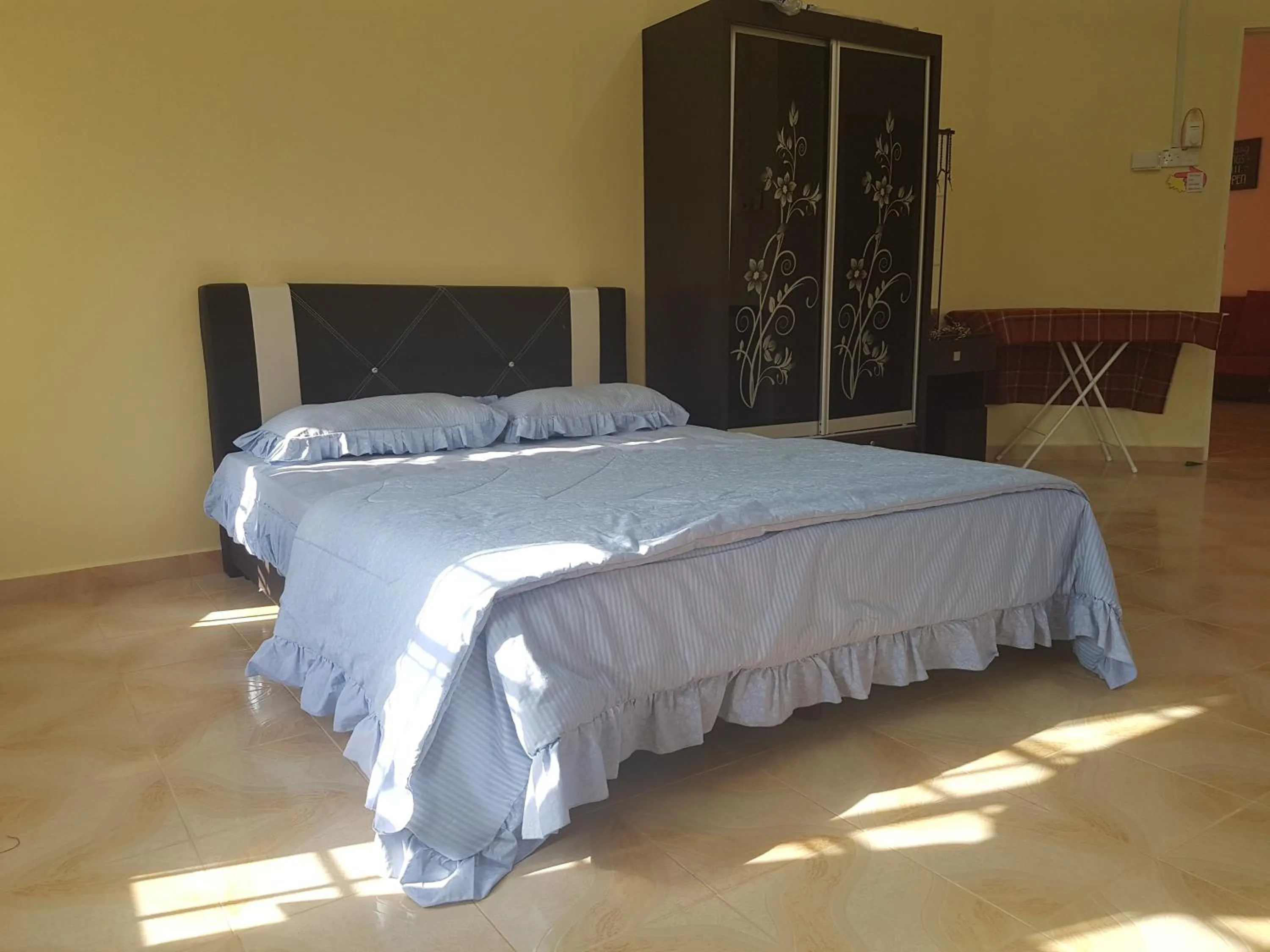 Bedroom, Bed in Noor Guesthouse