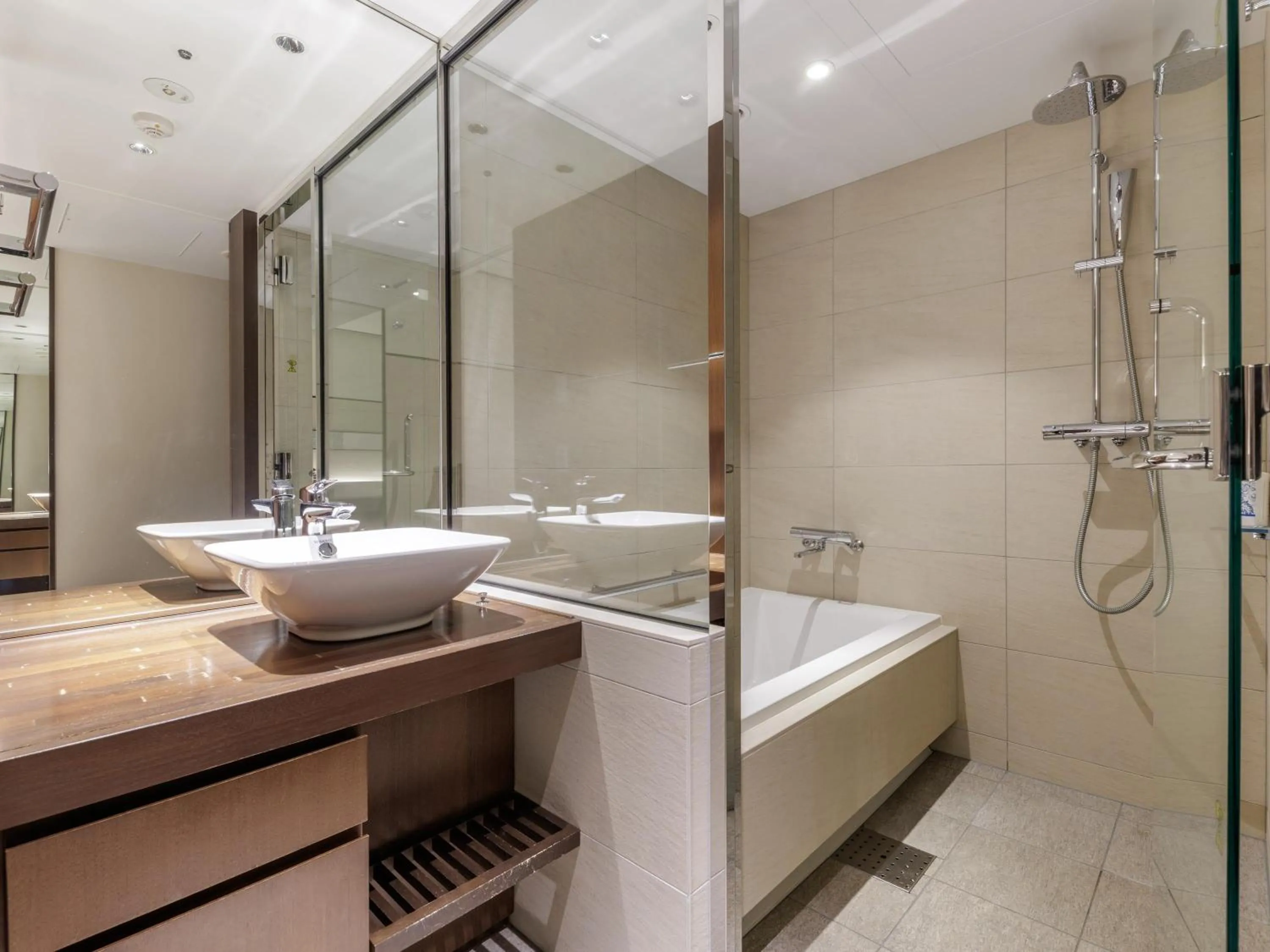 Bathroom in Solaria Nishitetsu Hotel Kyoto Premier