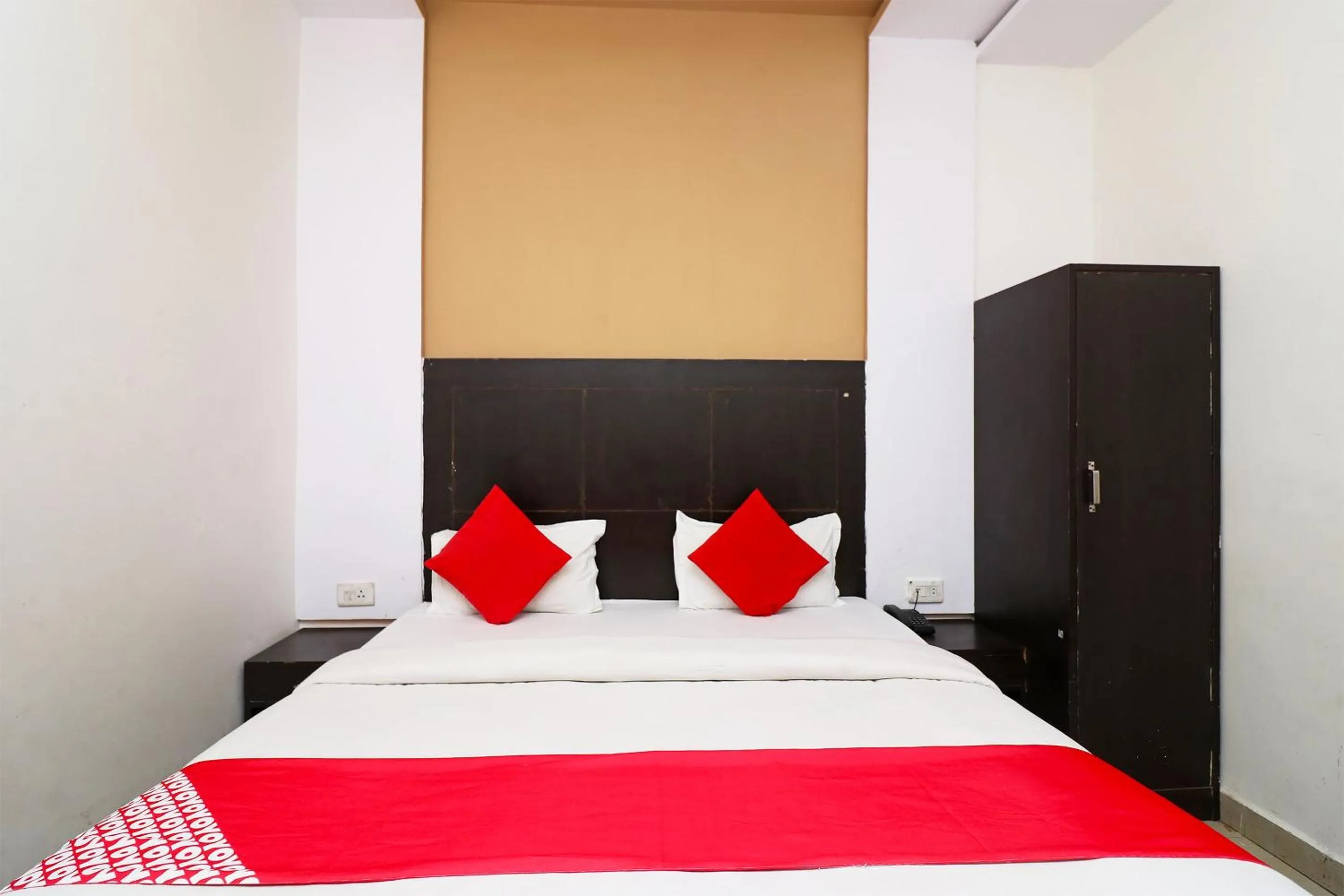 Bedroom, Bed in Super Hotel O by OYO Surya Continental