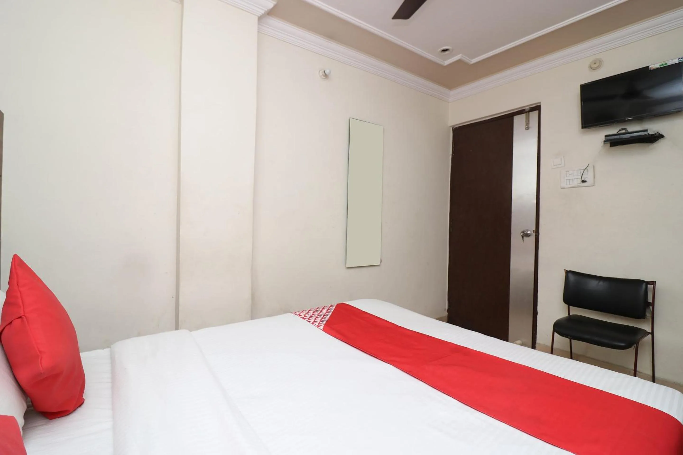 Bedroom, Bed in Super Hotel O by OYO Surya Continental