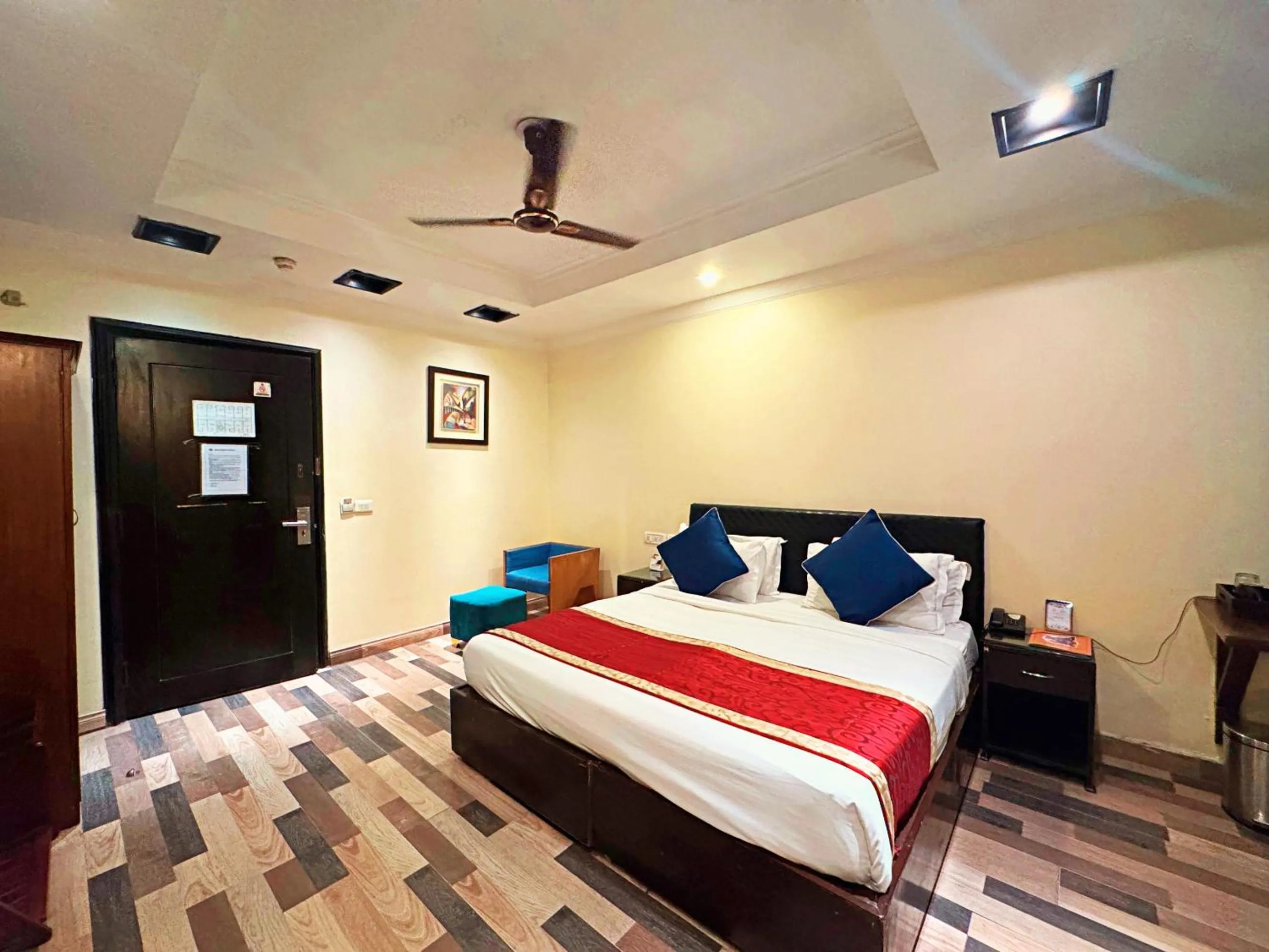 Bedroom, Bed in The Oakland Plaza by Orion Hotels