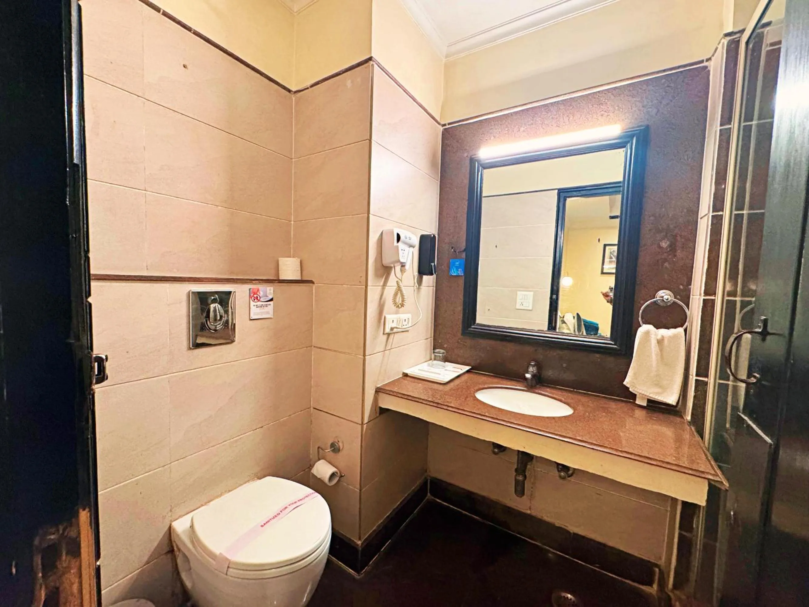 Bathroom in The Oakland Plaza by Orion Hotels