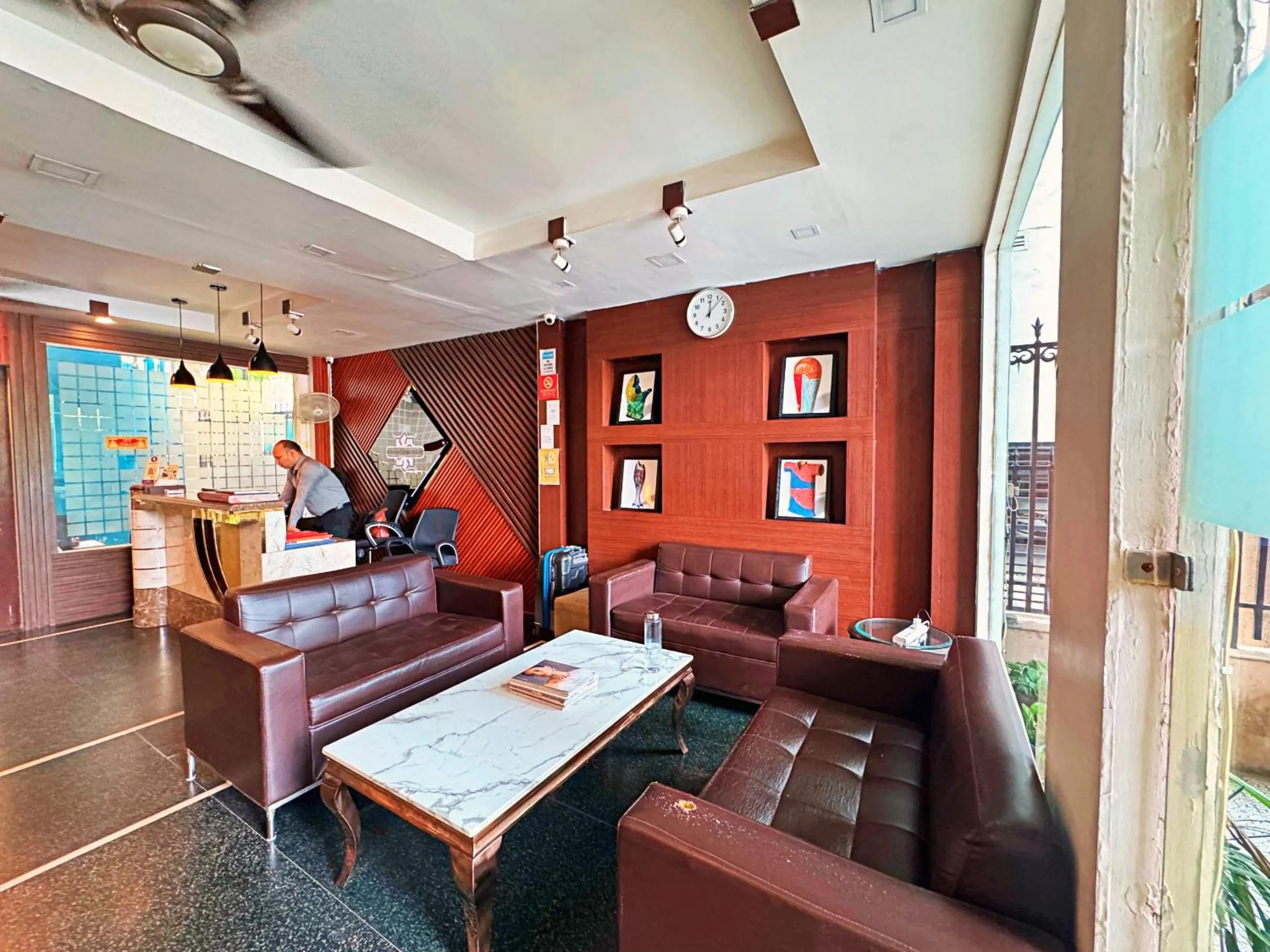 Seating area in The Oakland Plaza by Orion Hotels