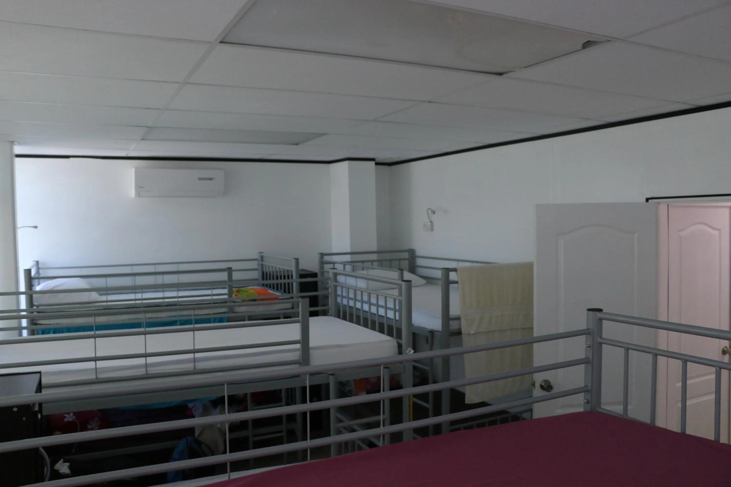 Bedroom, Bed in Mahana Lodge Hostel & Backpacker