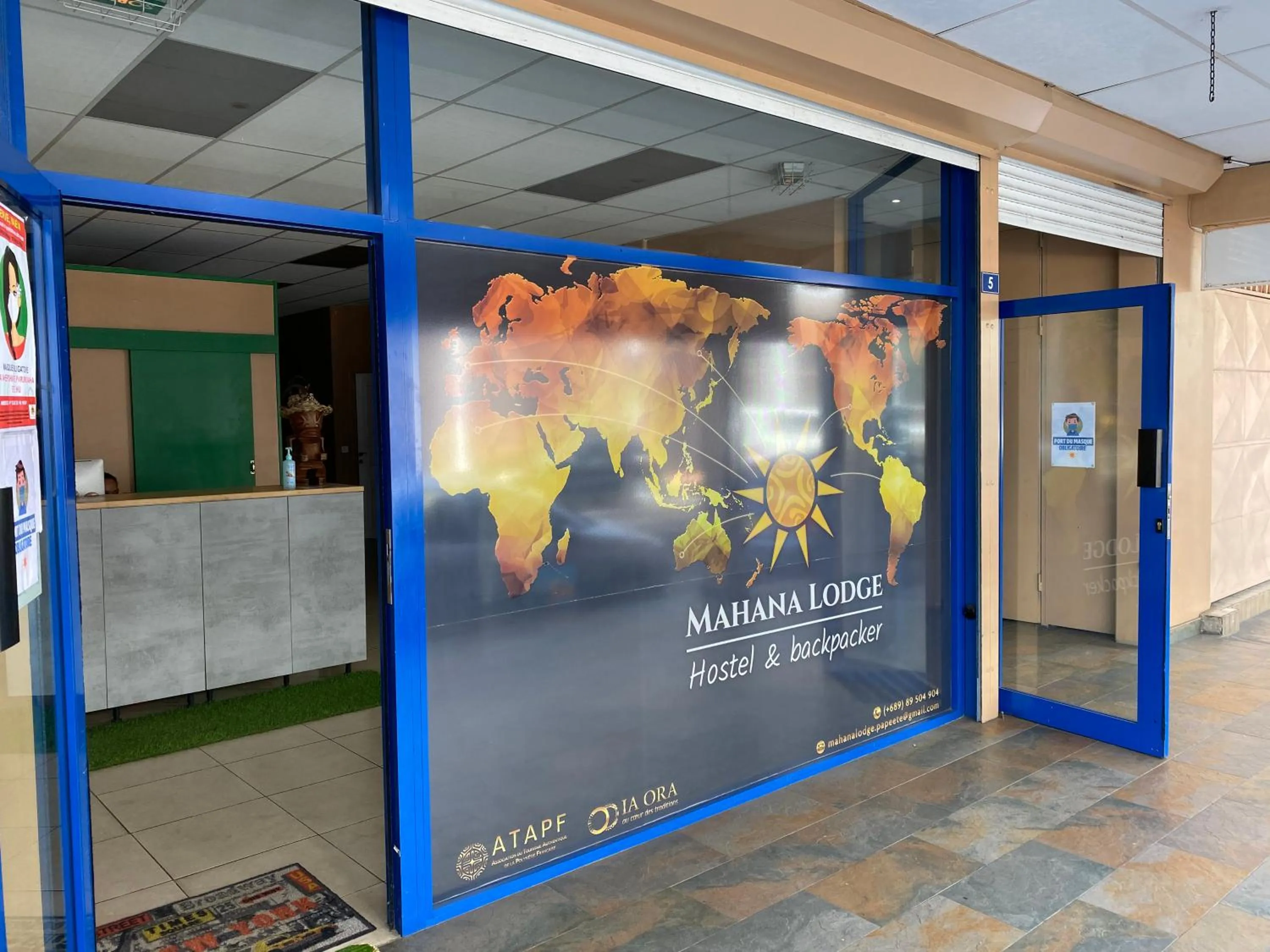 Facade/entrance in Mahana Lodge Hostel & Backpacker