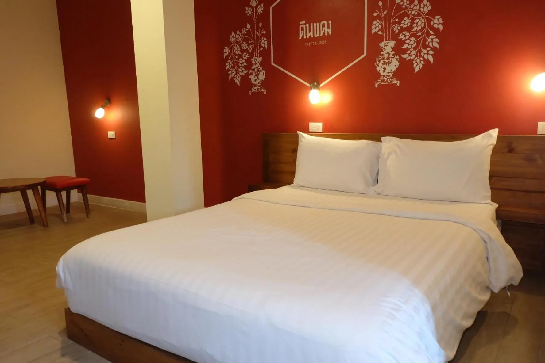 Bed in Siri Poshtel Bangkok