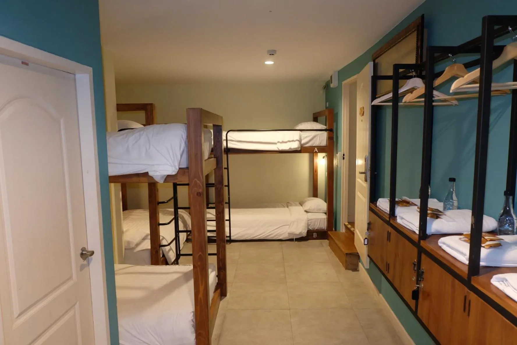 Photo of the whole room, Bed in Siri Poshtel Bangkok