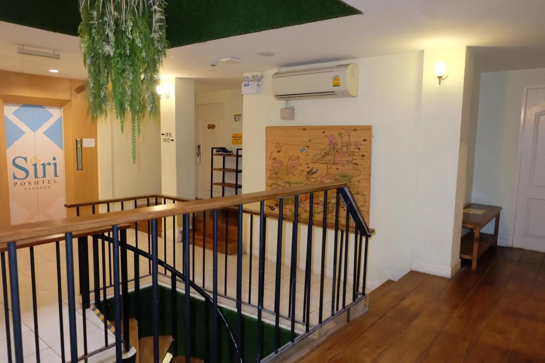 Area and facilities in Siri Poshtel Bangkok