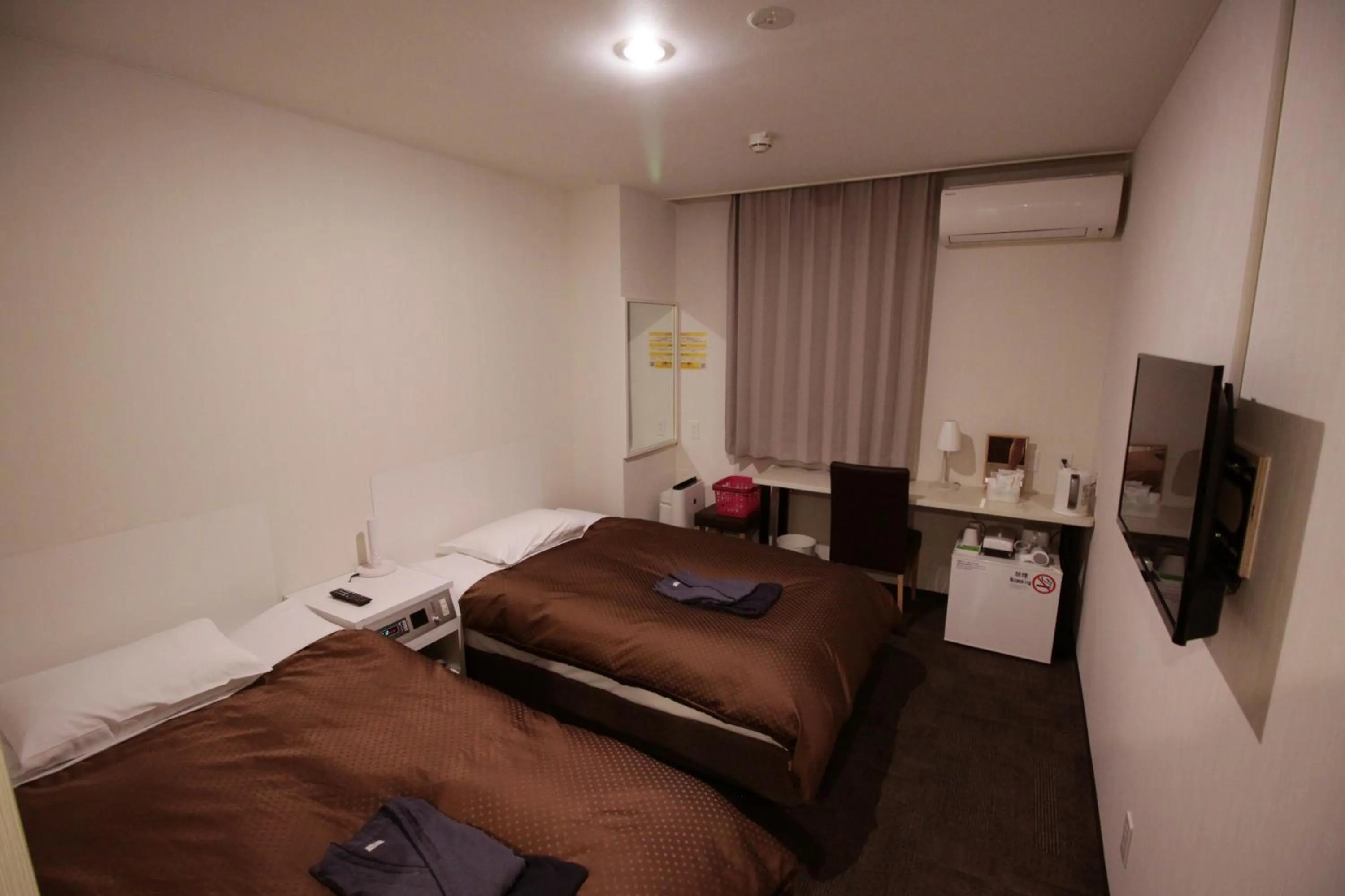 Photo of the whole room, Bed in Takamatsu Century Hotel