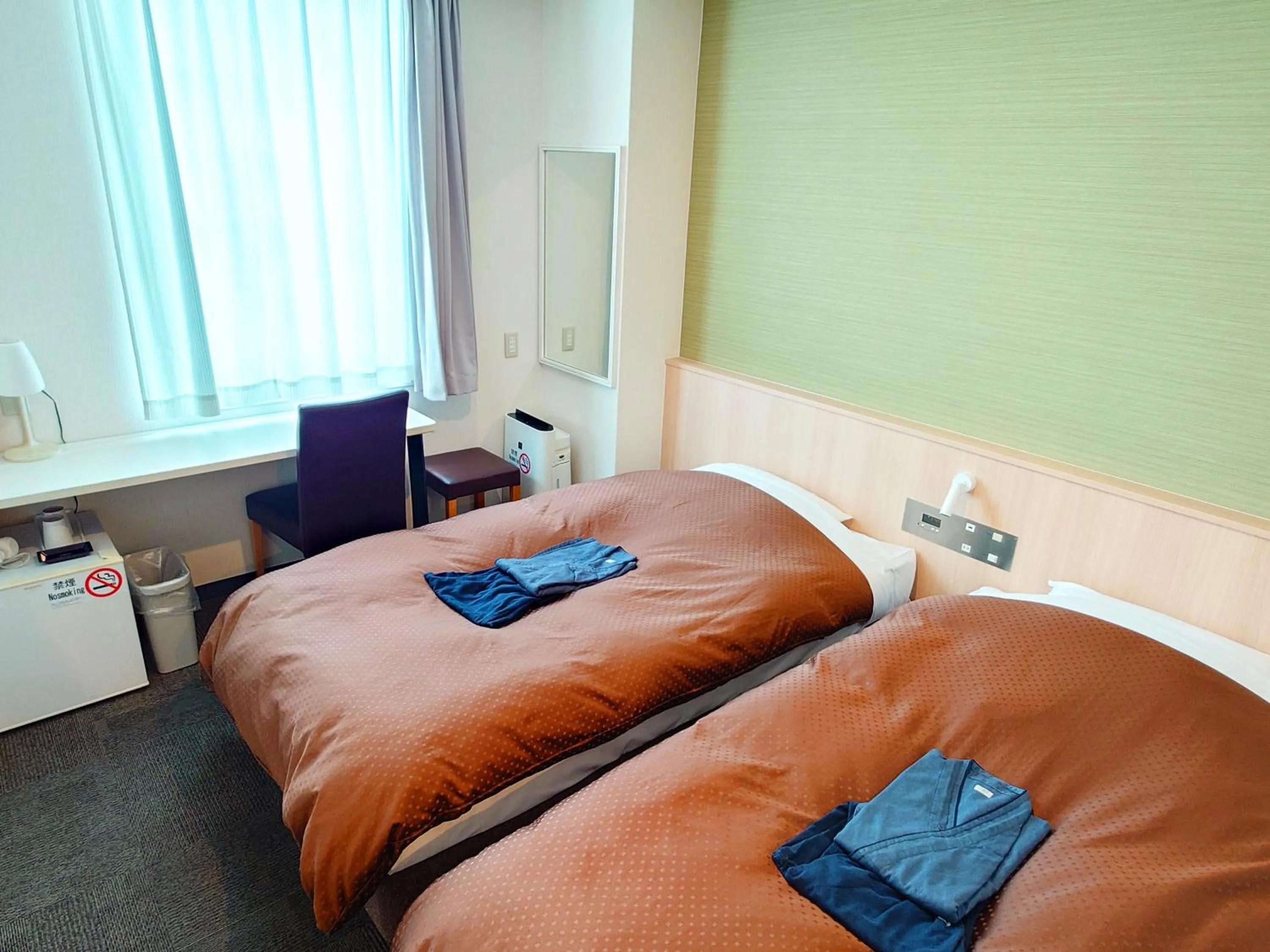 Bed in Takamatsu Century Hotel