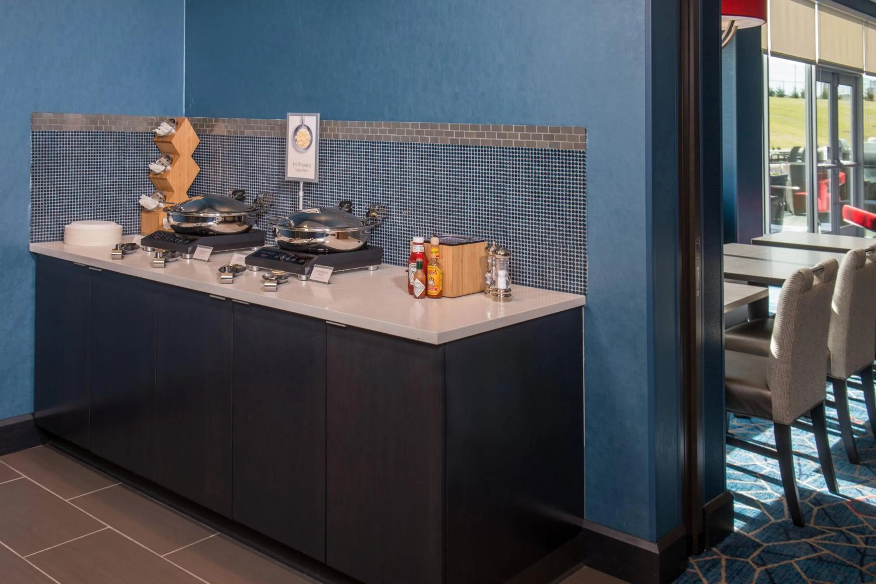 Breakfast in TownePlace Suites by Marriott Altoona