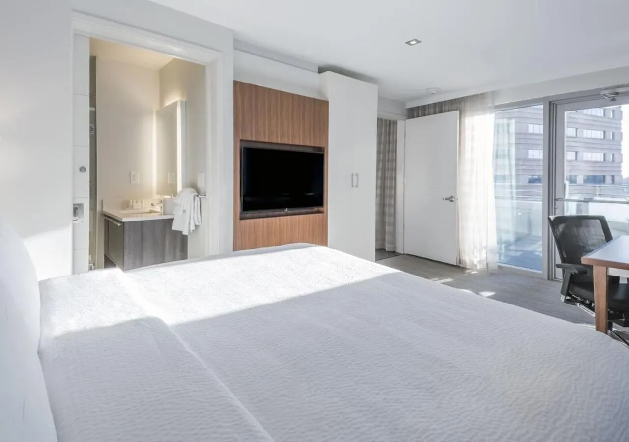 Bedroom, Bed in Residence Inn by Marriott Jersey City