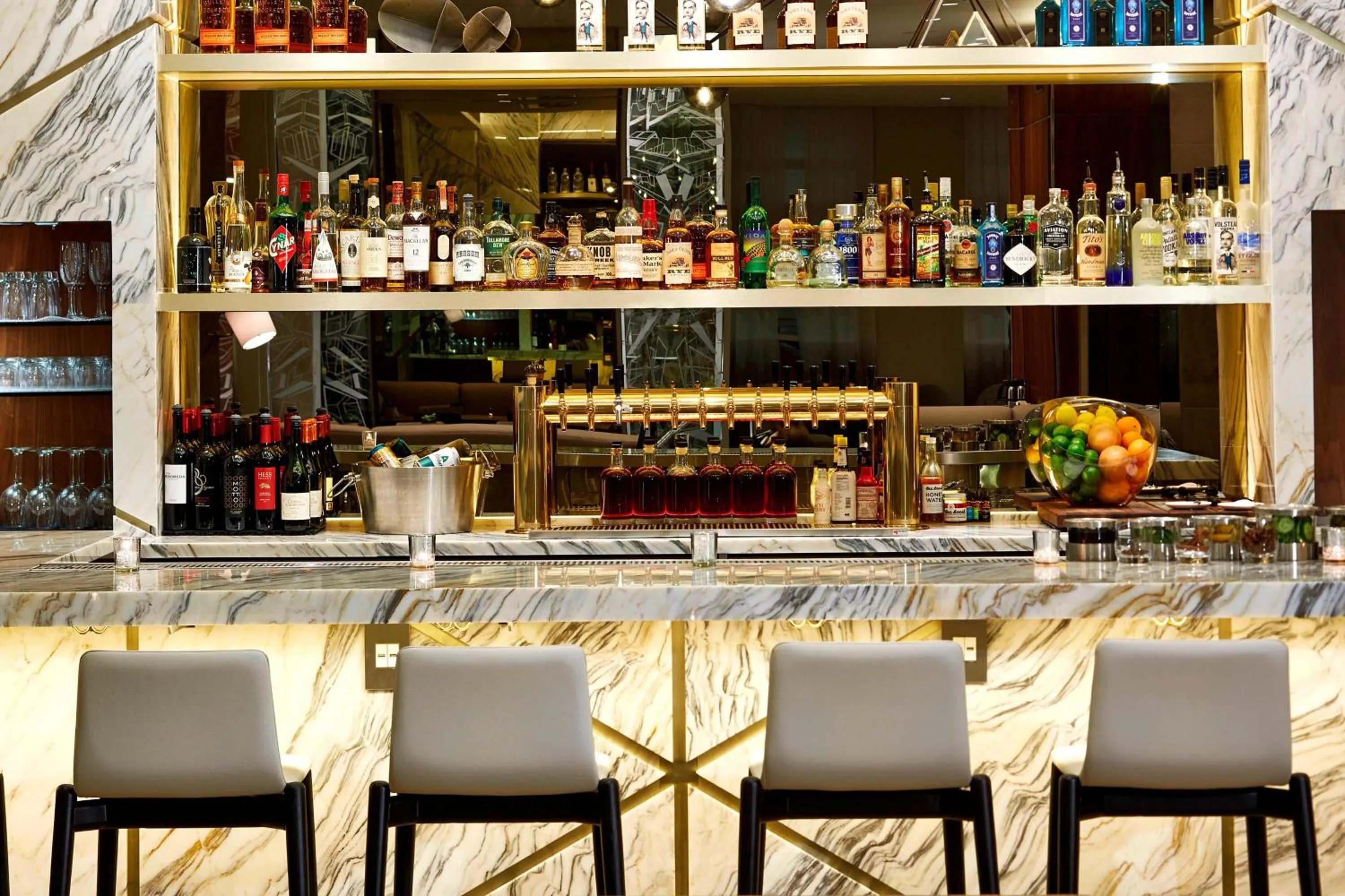 Lounge or bar in AC Hotel by Marriott Portland Downtown, OR