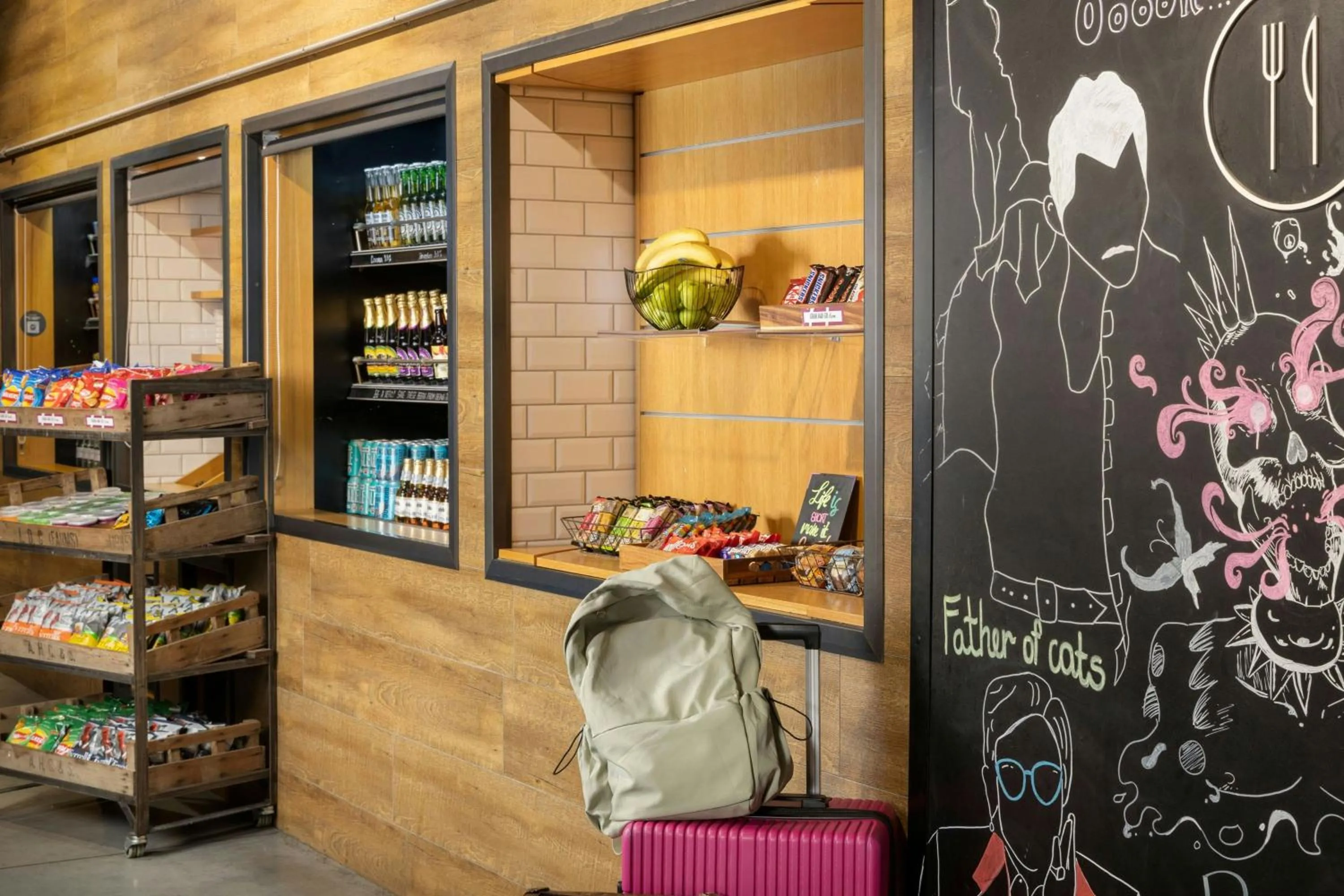 Restaurant/places to eat in Moxy London Excel