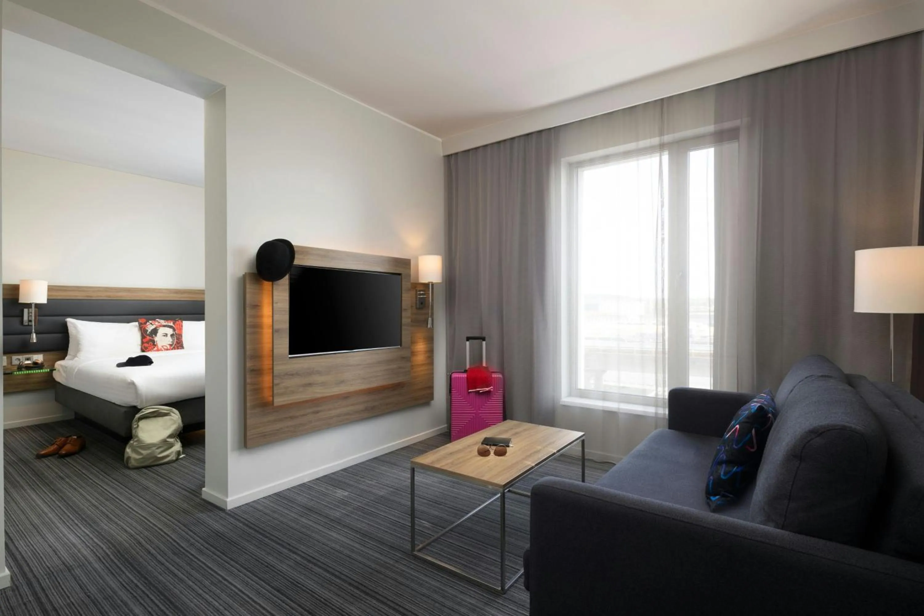 Lounge or bar, Bed in Moxy London Excel