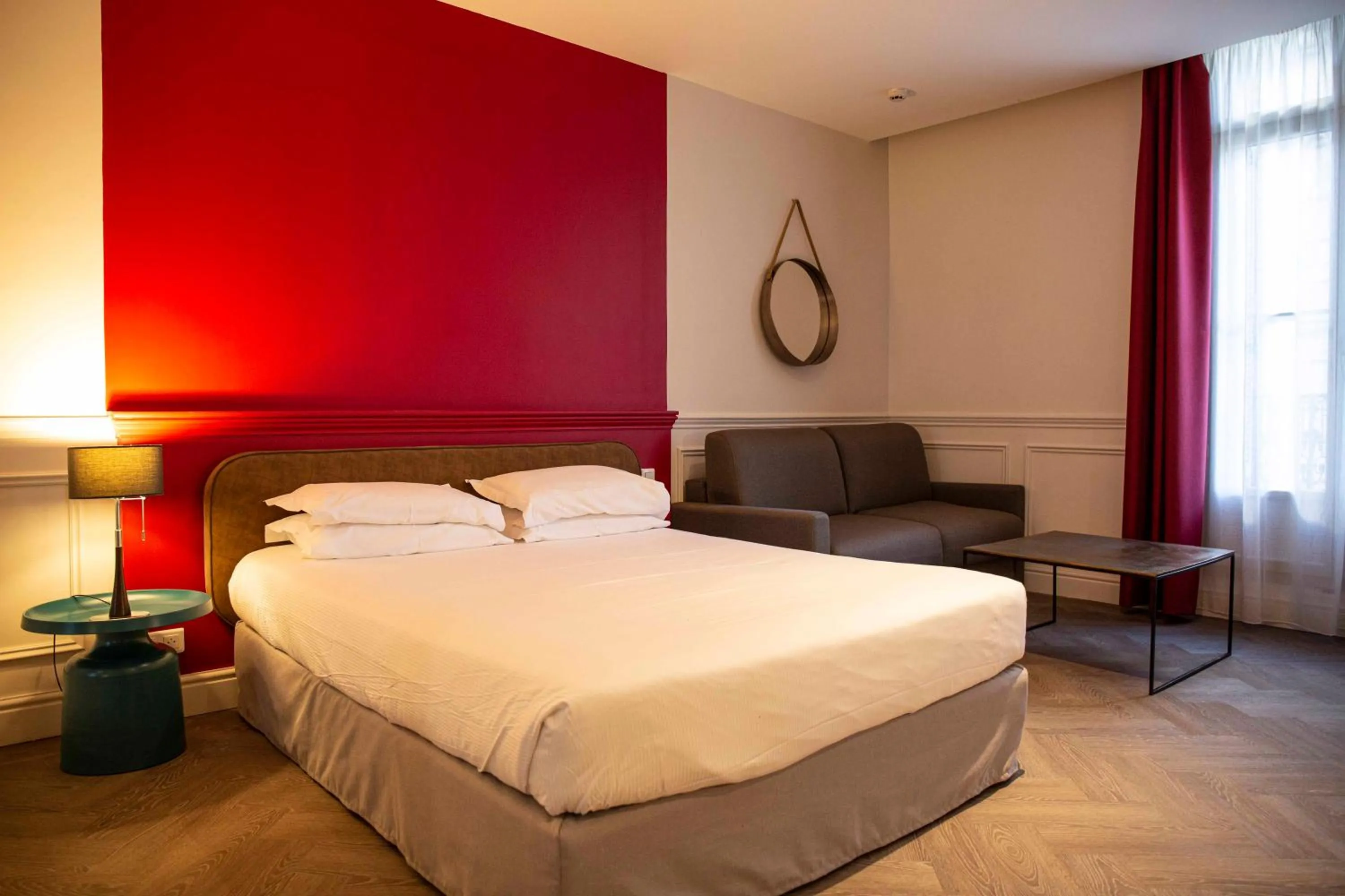 Photo of the whole room, Bed in Hôtel Royal