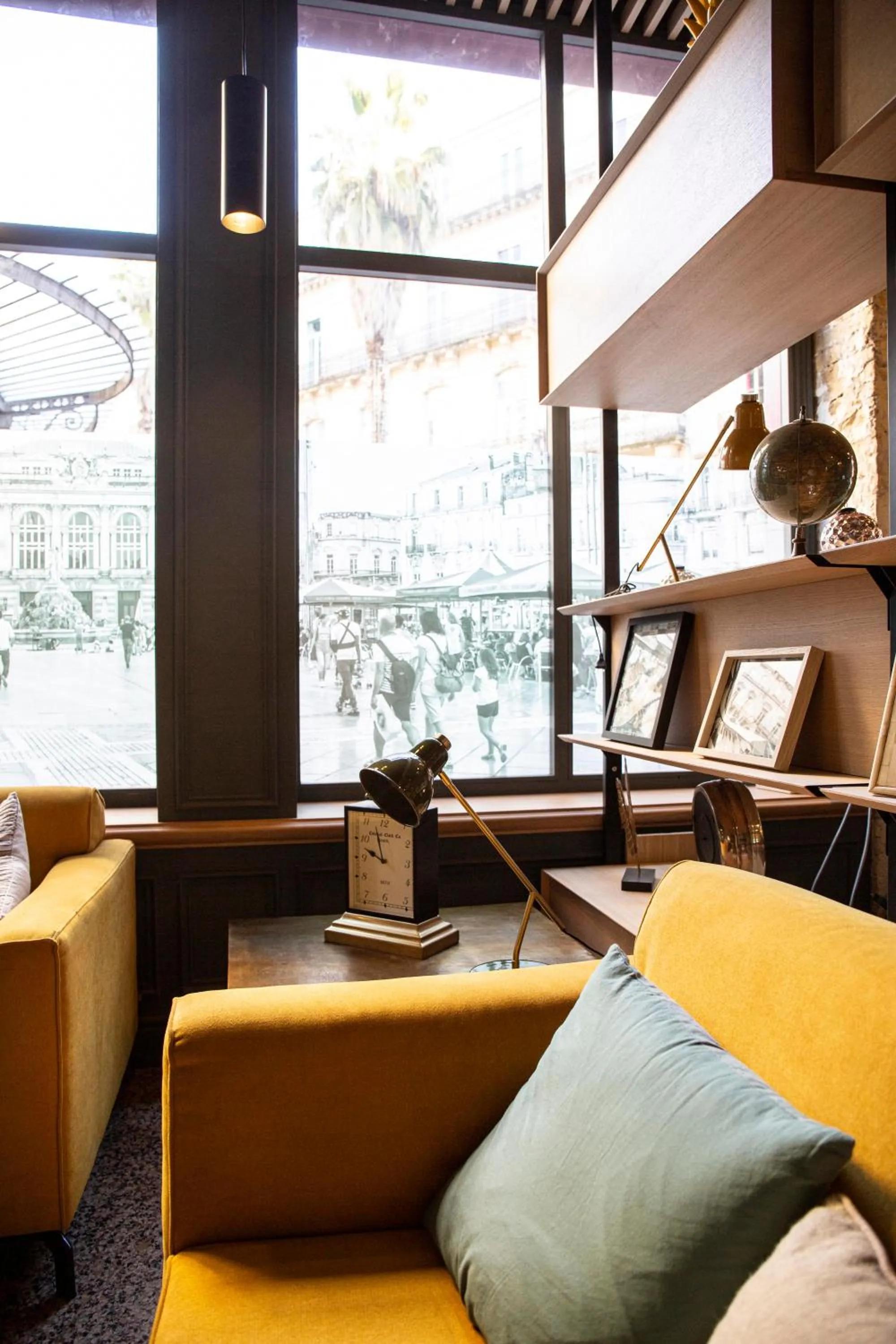 Communal lounge/ TV room in Hôtel Royal