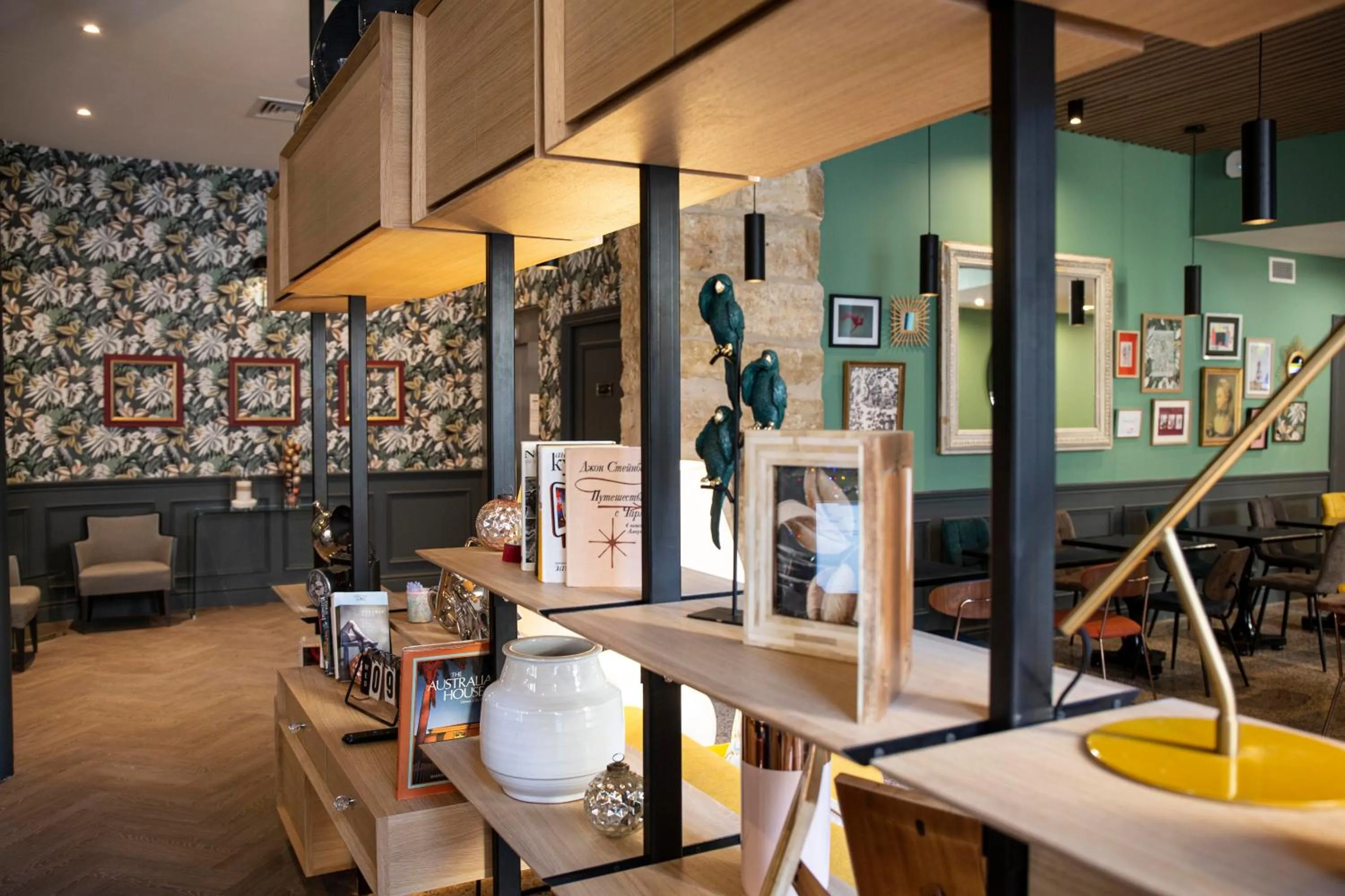 Decorative detail in Hôtel Royal