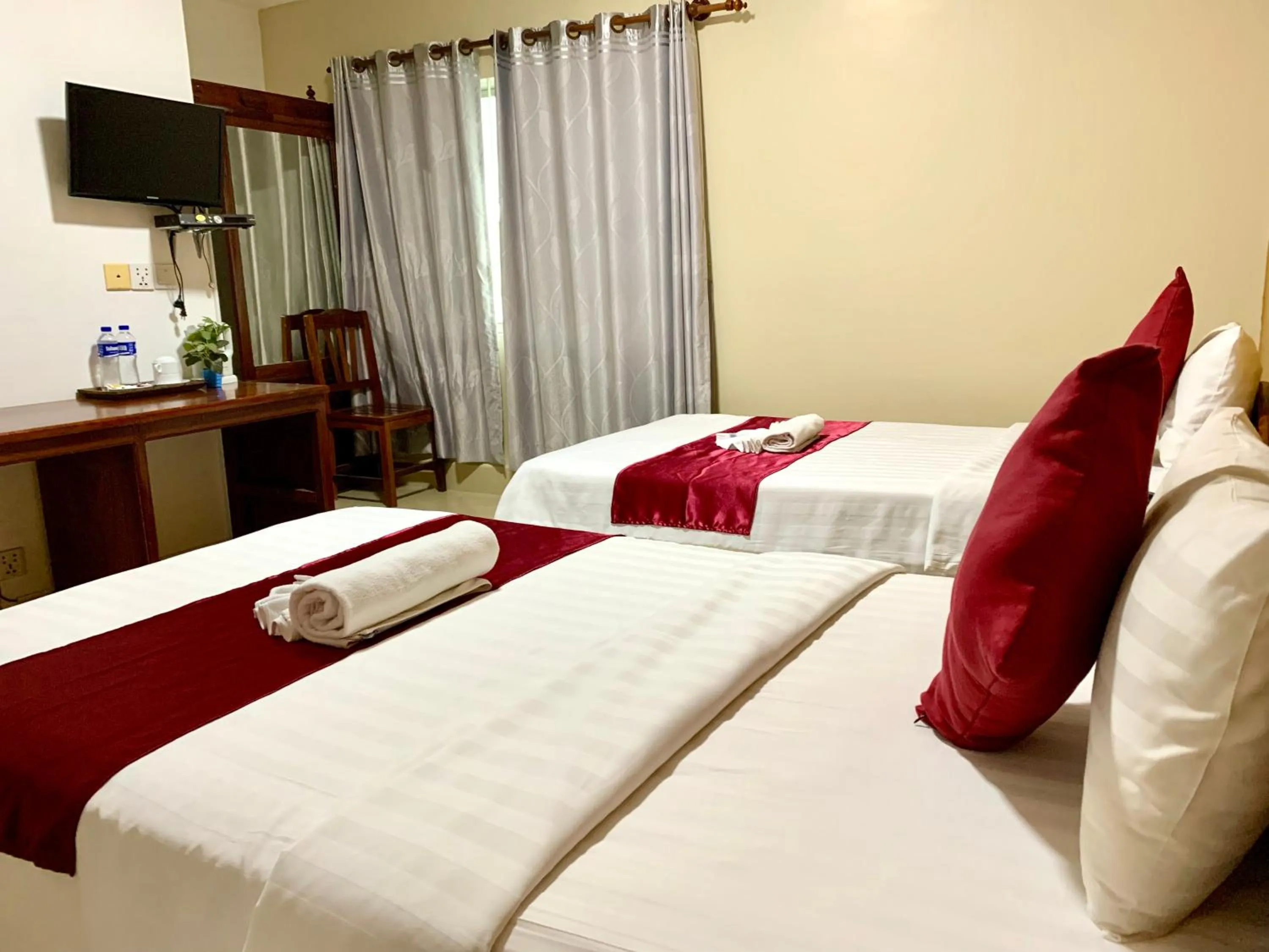 Bed in The One by Nika