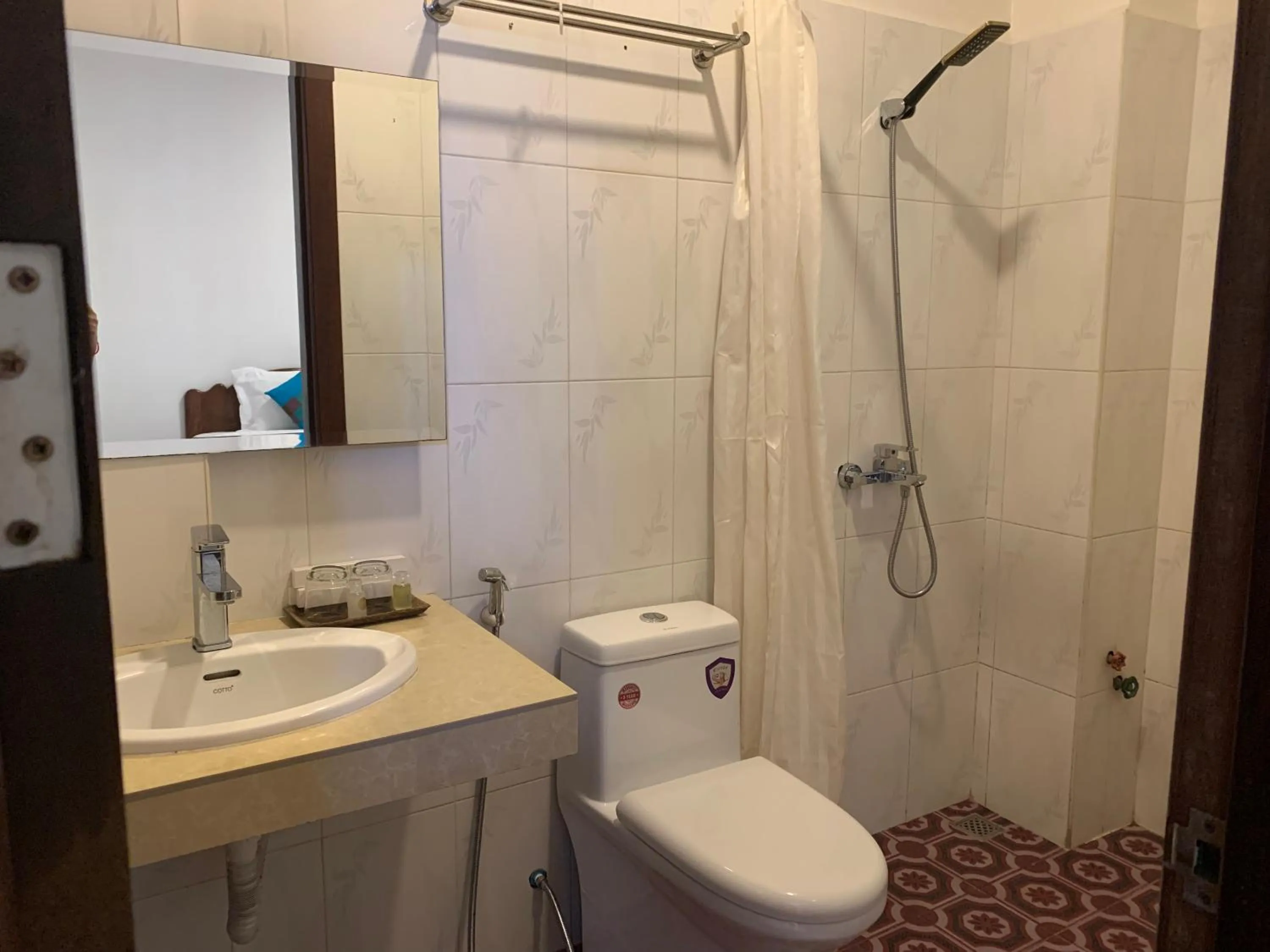 Shower in The One by Nika