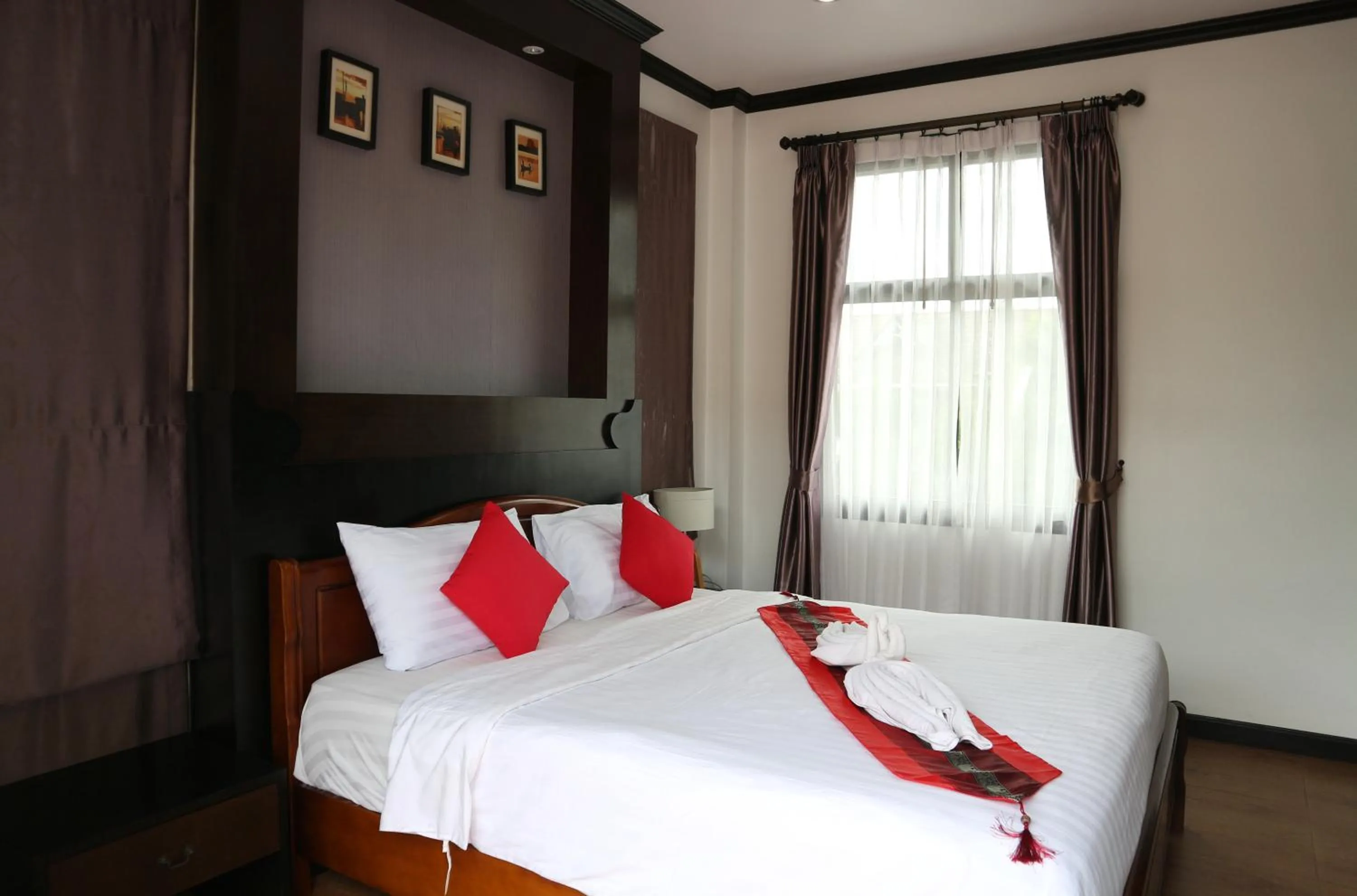 Bed in The Best Ao Nang Villas