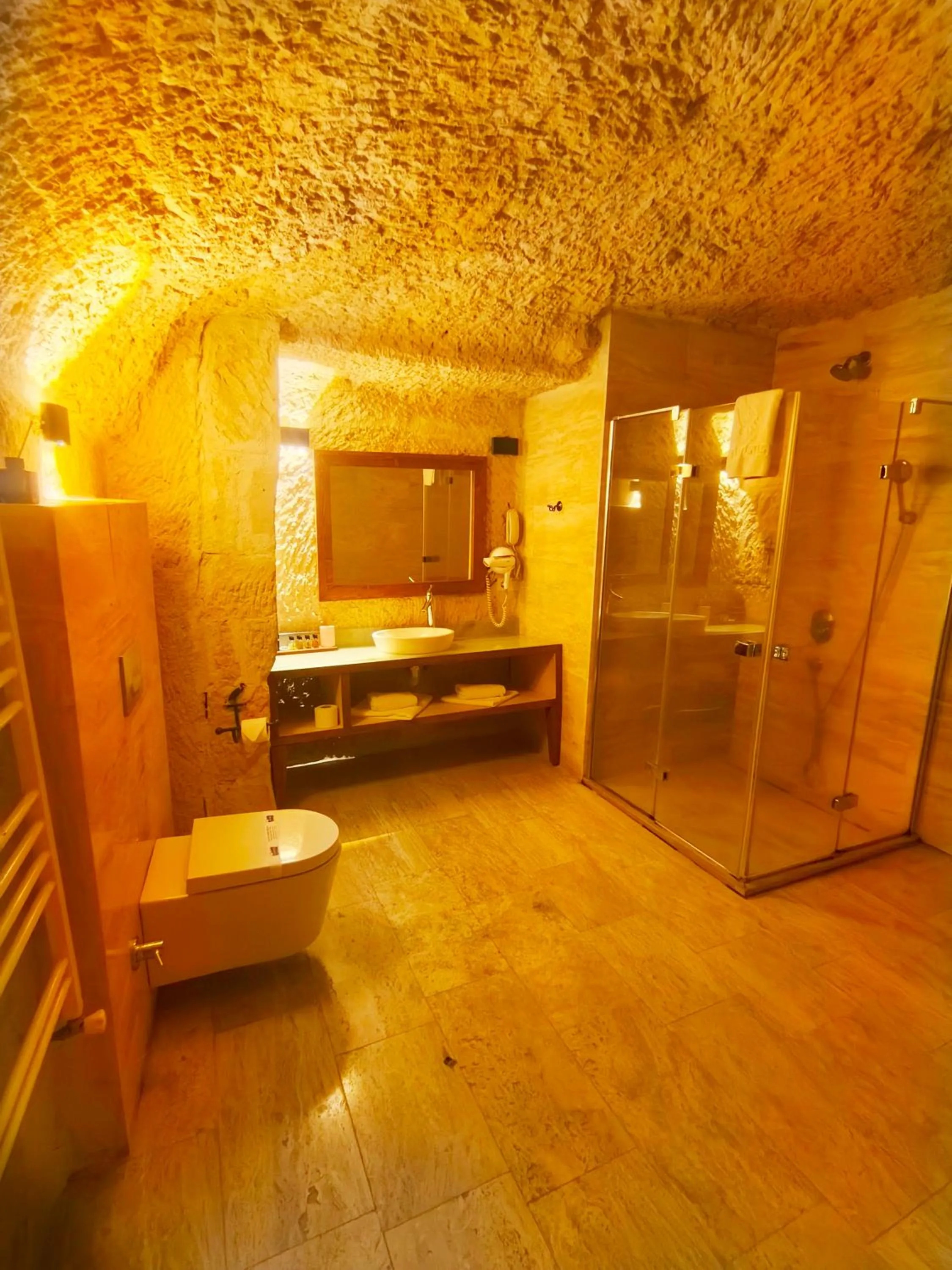 Shower in Acropolis Cave Suite