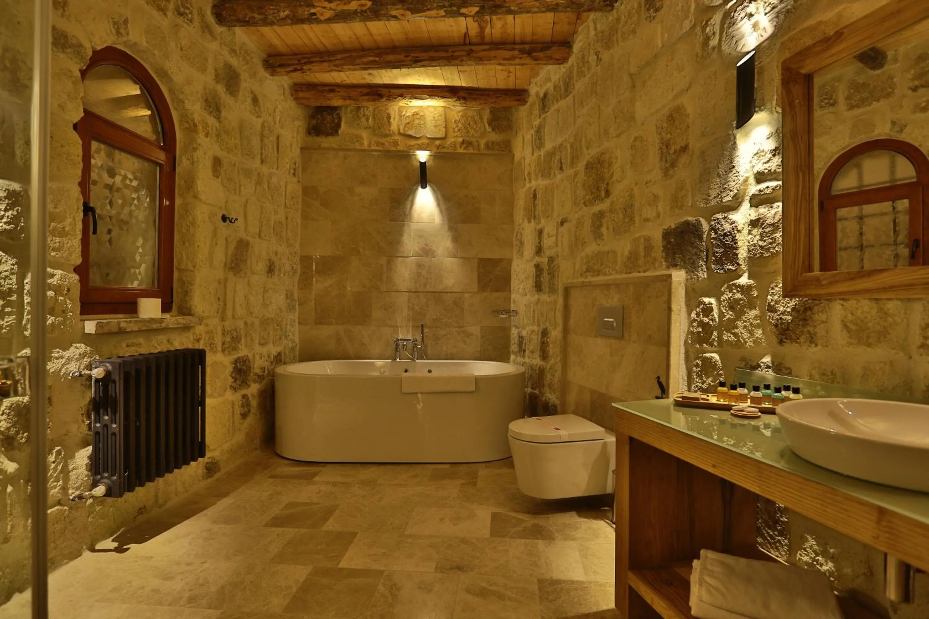 Hot Tub in Acropolis Cave Suite