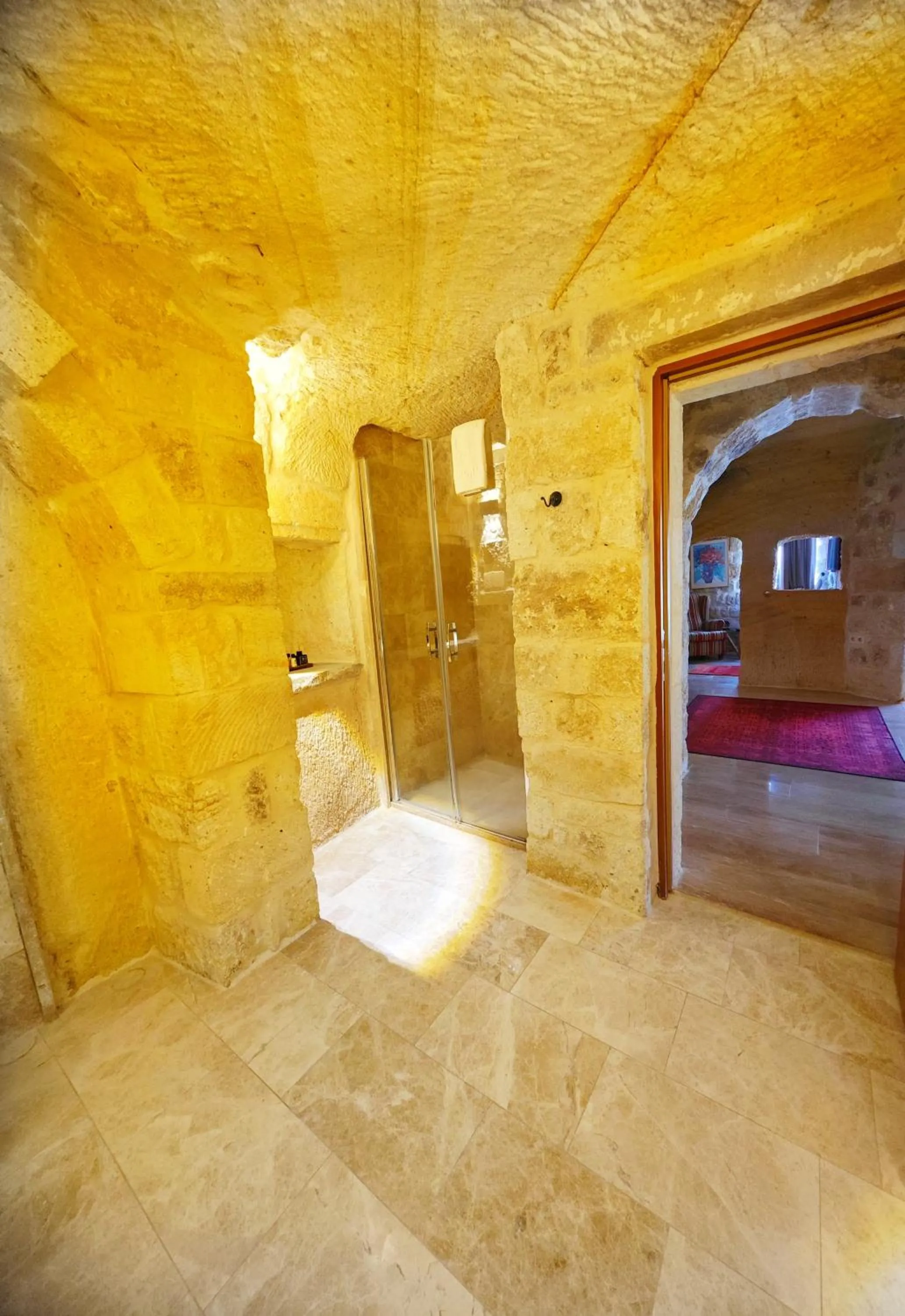 Shower in Acropolis Cave Suite